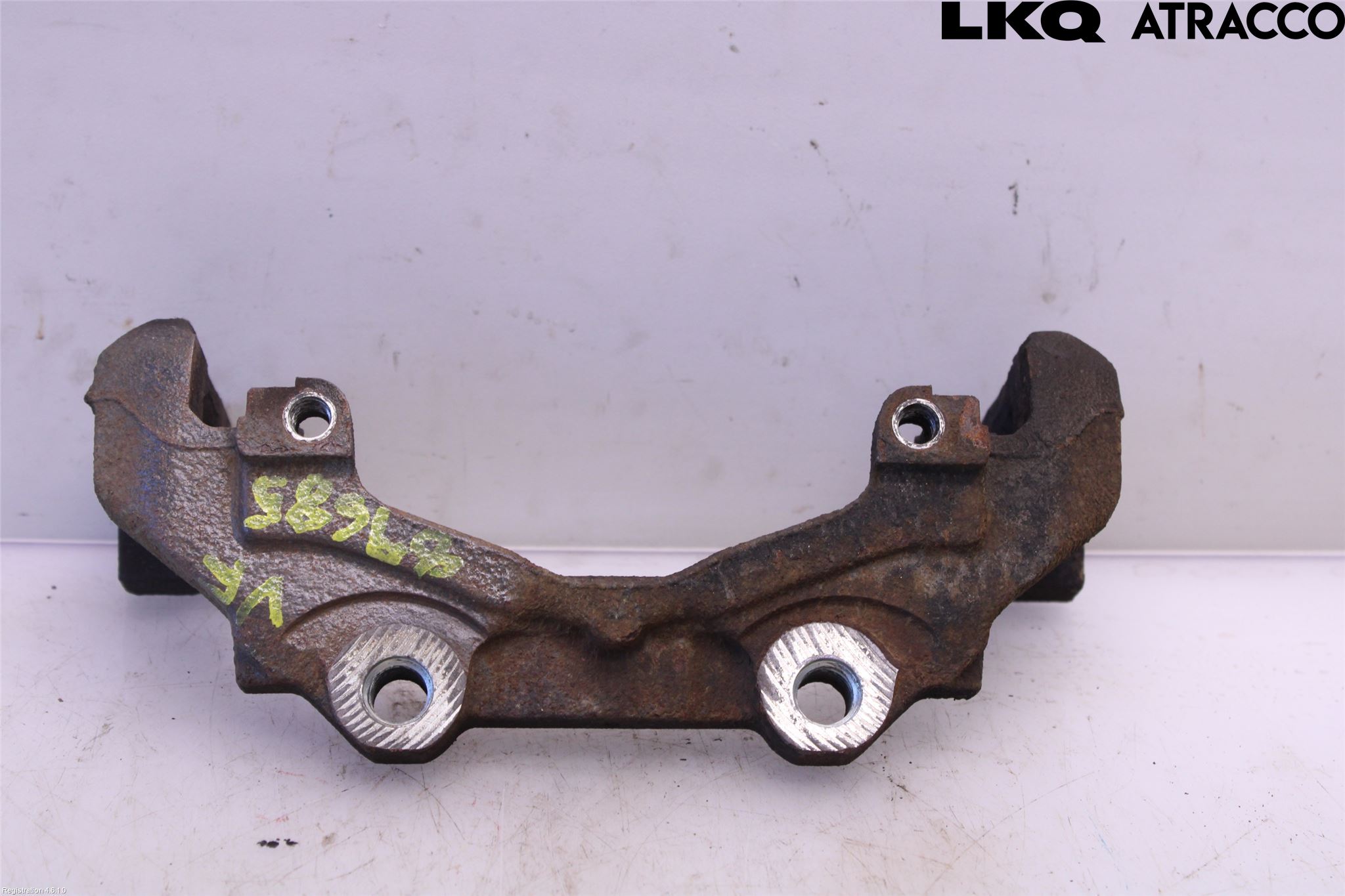 Ford KUGA 13-16 Bromsokshållare