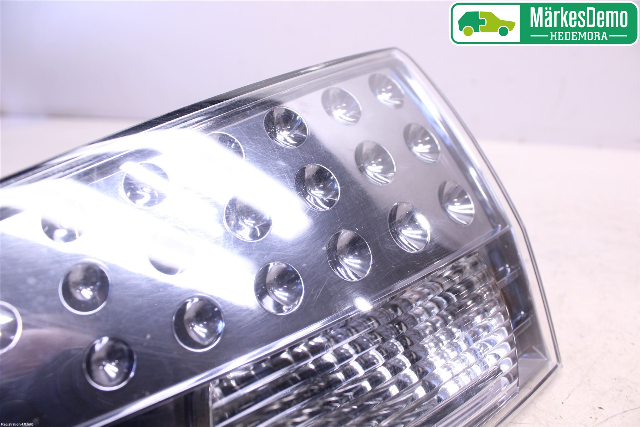 Mitsubishi OUTLANDER 07-12 Bakljus Lucka Hö