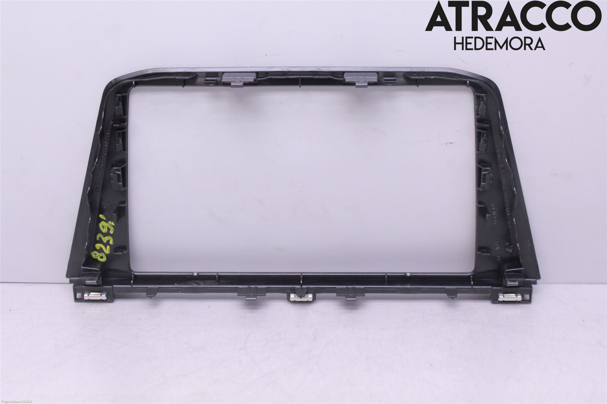 Volkswagen VW TIGUAN 16-24 Instrument-Radio Sarg