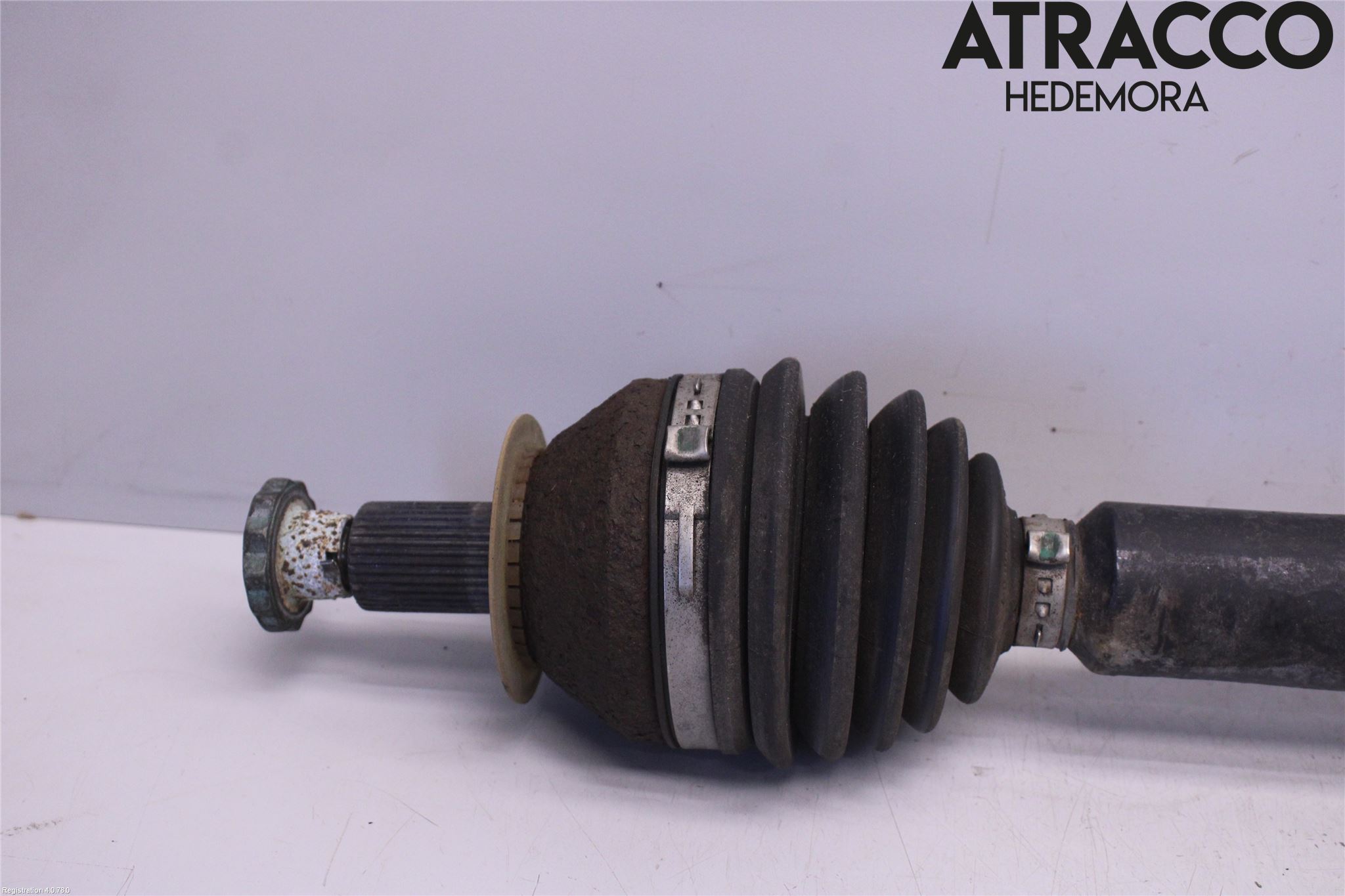 Audi A1/S1 11-18 Drivaxel Fram Höger
