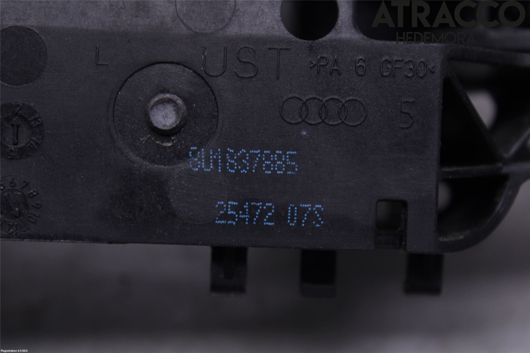 Audi Q3 8U 12-18 Dörrhandtag Yttre Vä