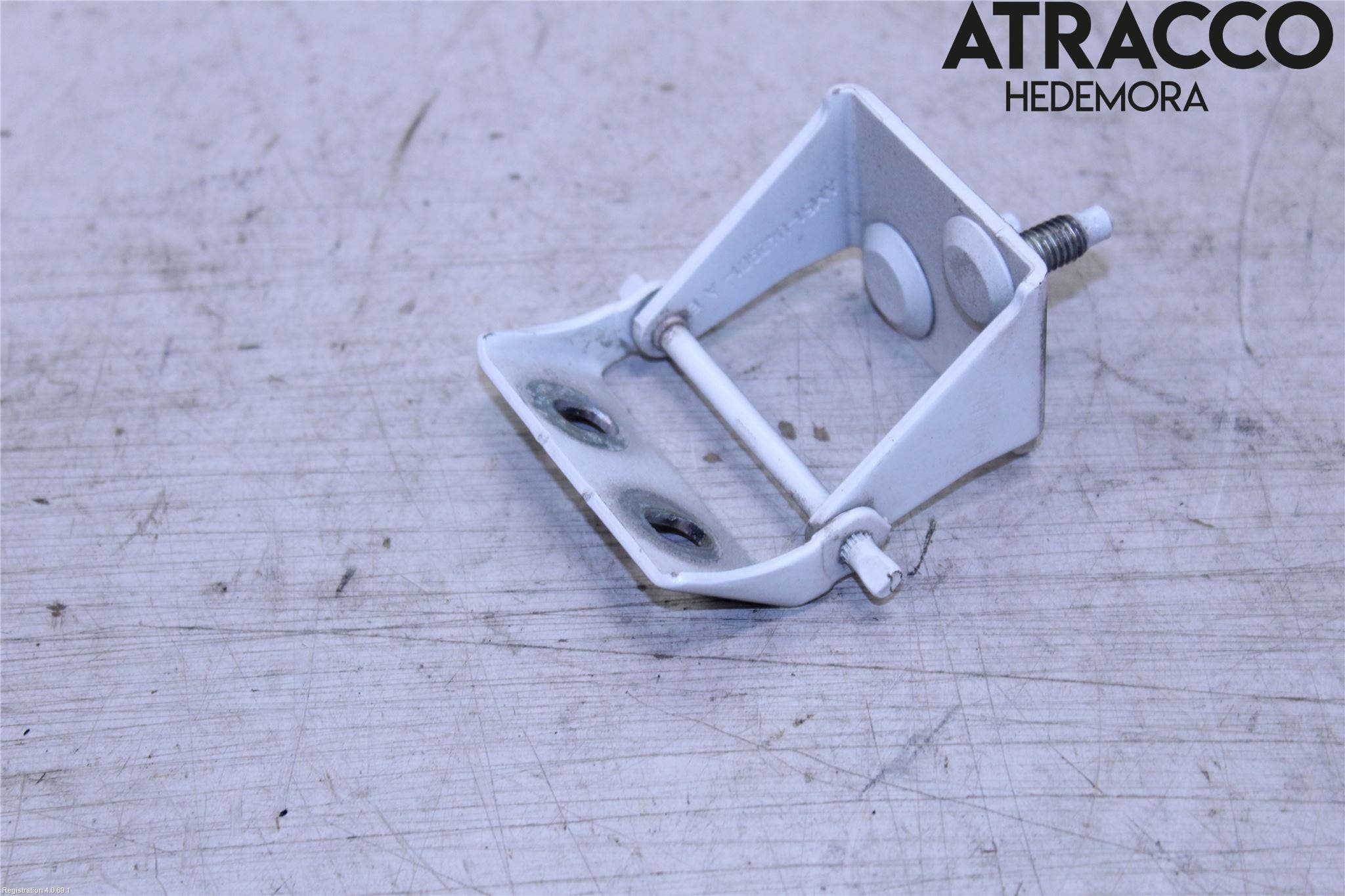 Ford FOCUS 11-14 Bakluckegångjärn Vä