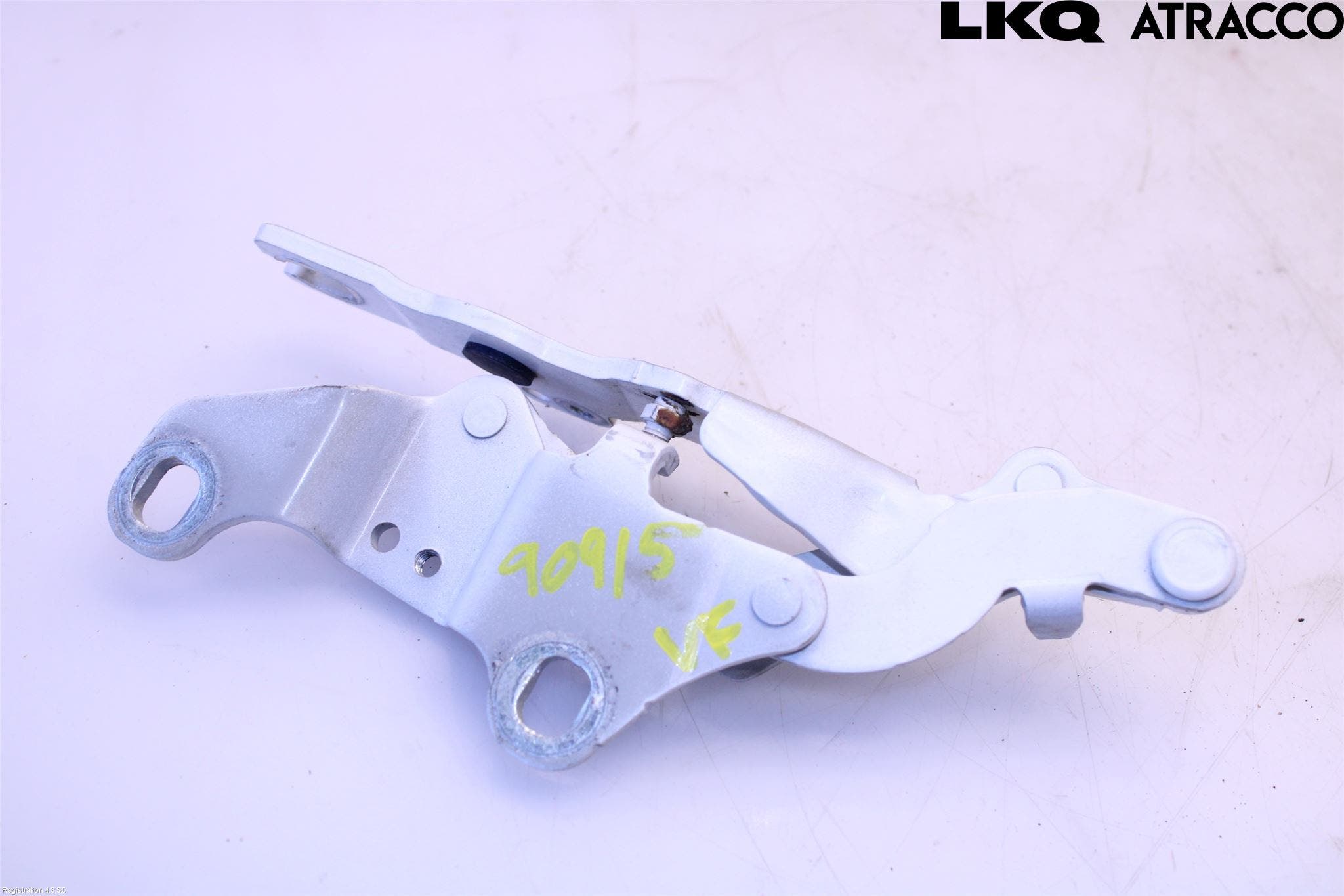 BMW 1 E87/81 5D/3D 03-11 Huvgångjärn