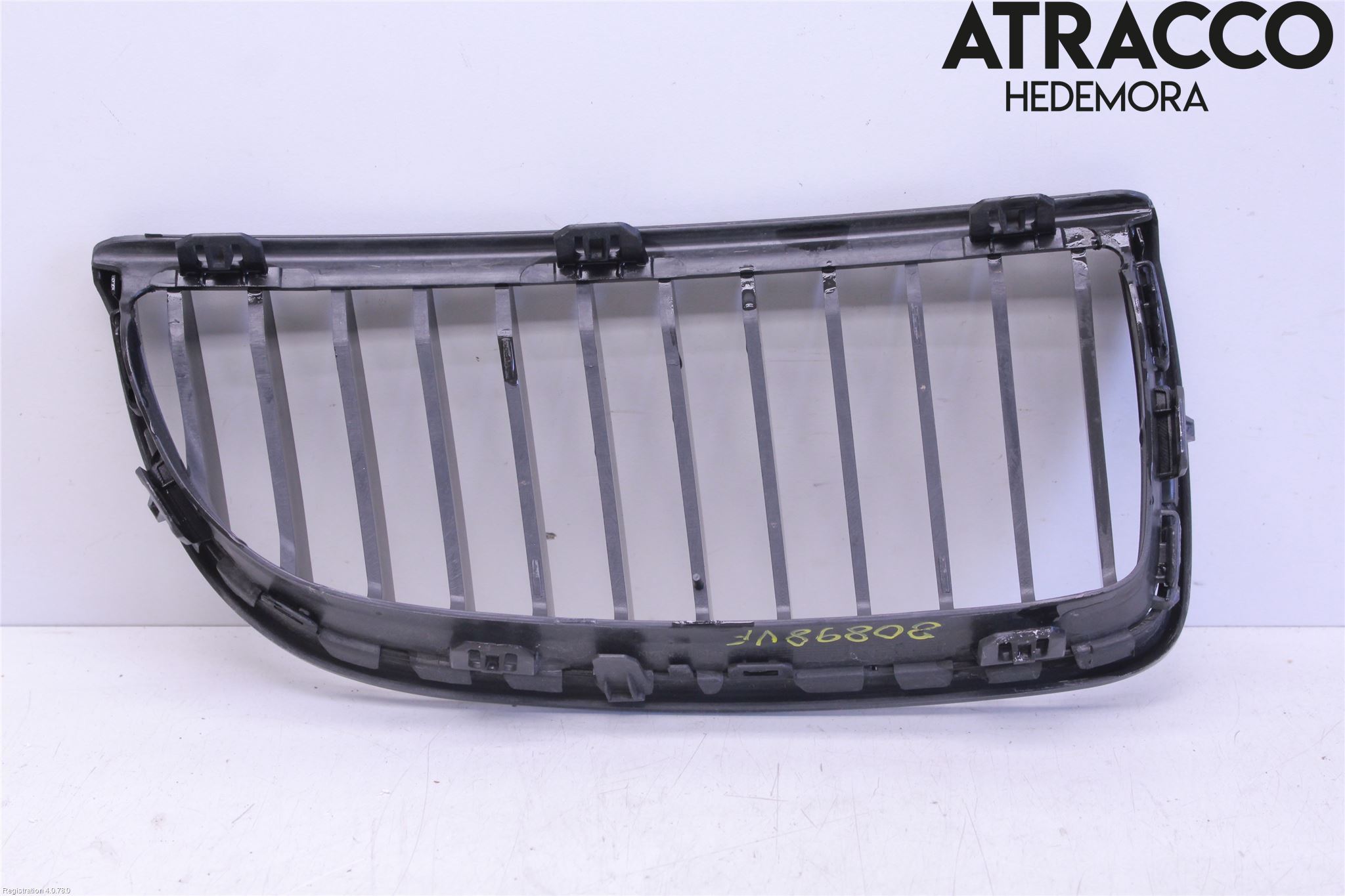 BMW 3 E90/91 SED/TOU 05-12 Grilldel Vänster