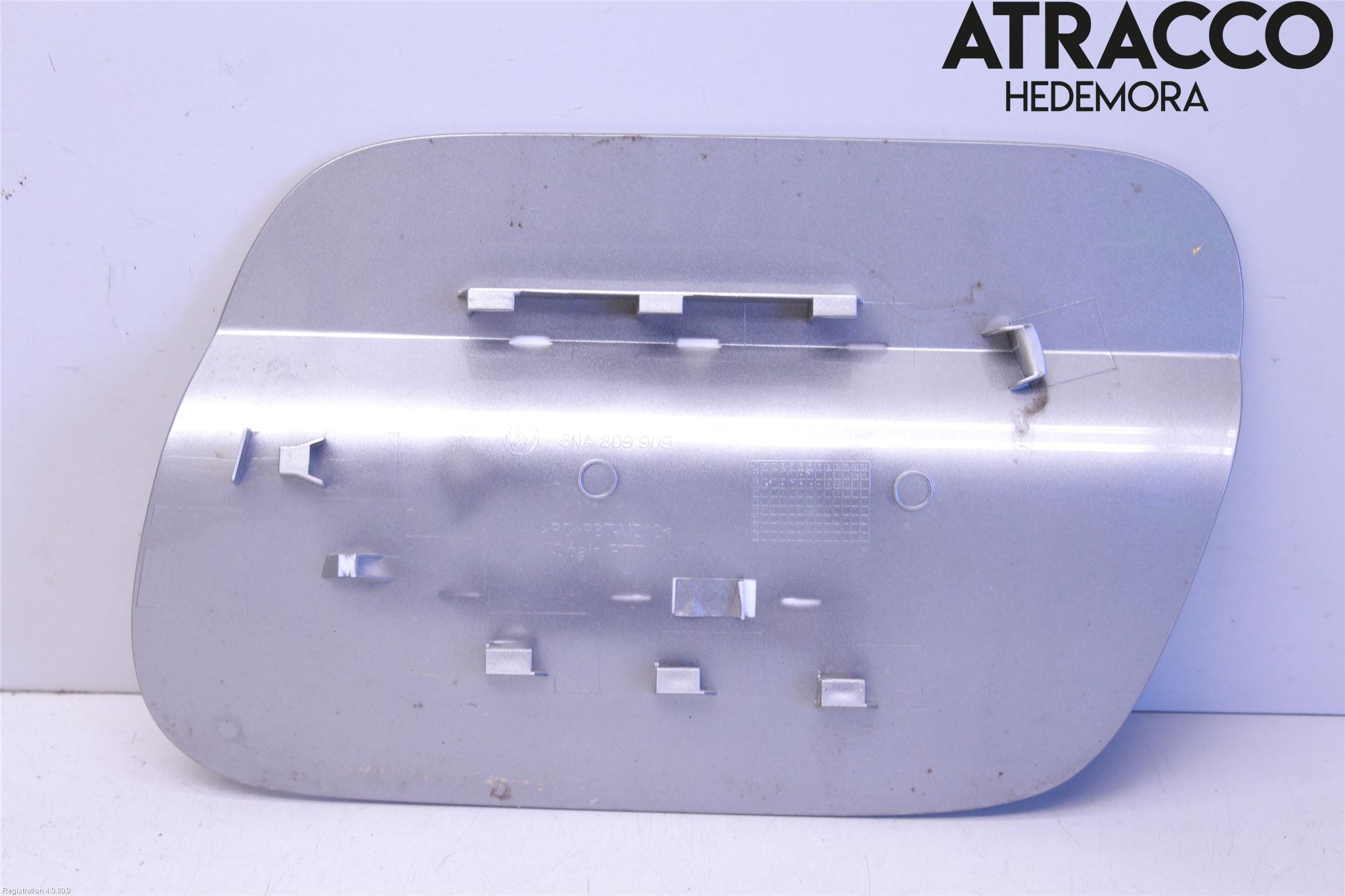Volkswagen VW TIGUAN 16-24 Tanklucka