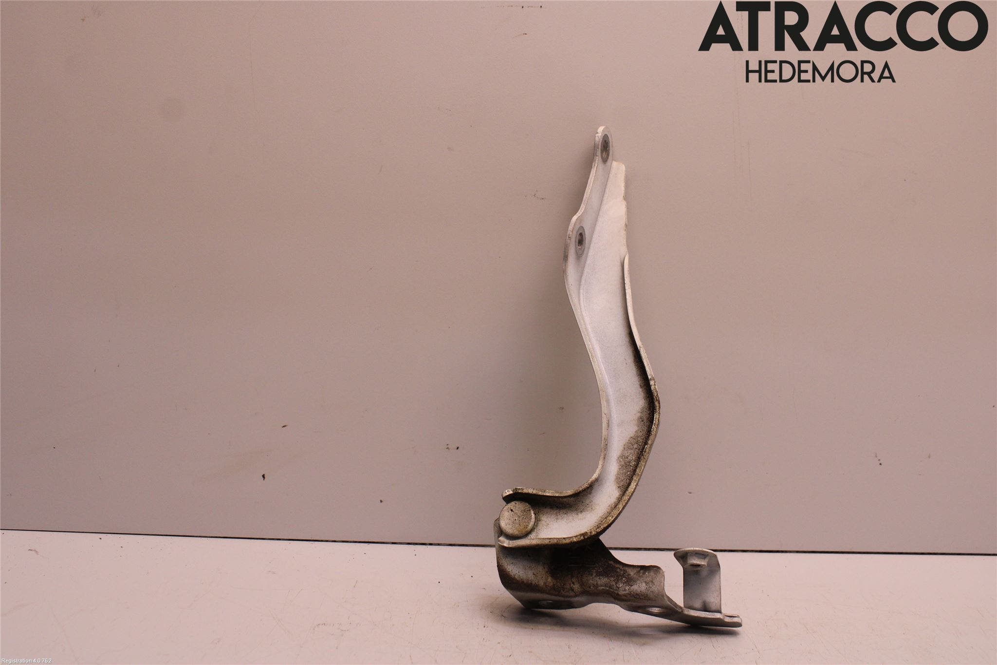 Subaru LEGACY 10-14 Huvgångjärn