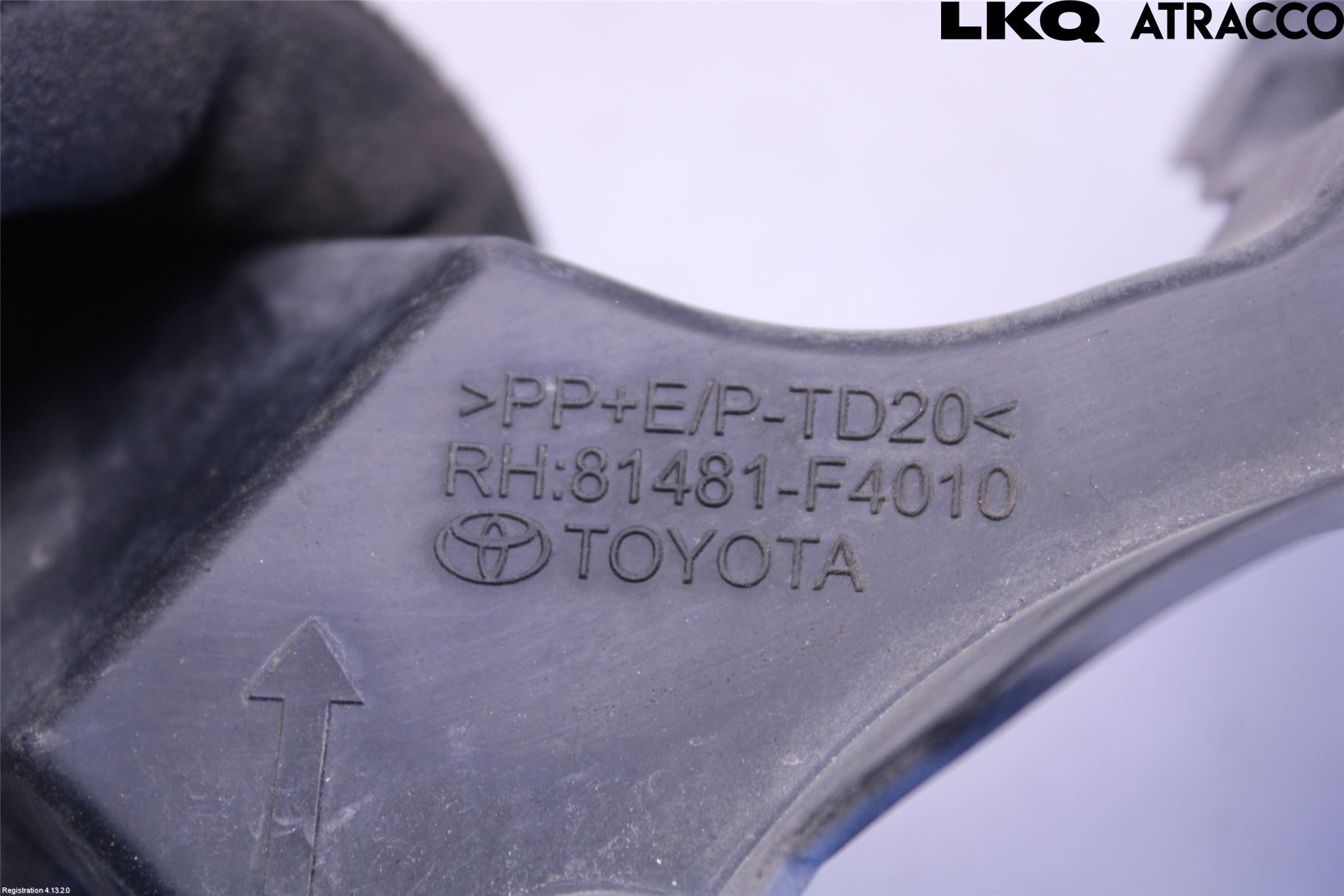 Toyota C-HR 16-23 Dimljussarg Fram