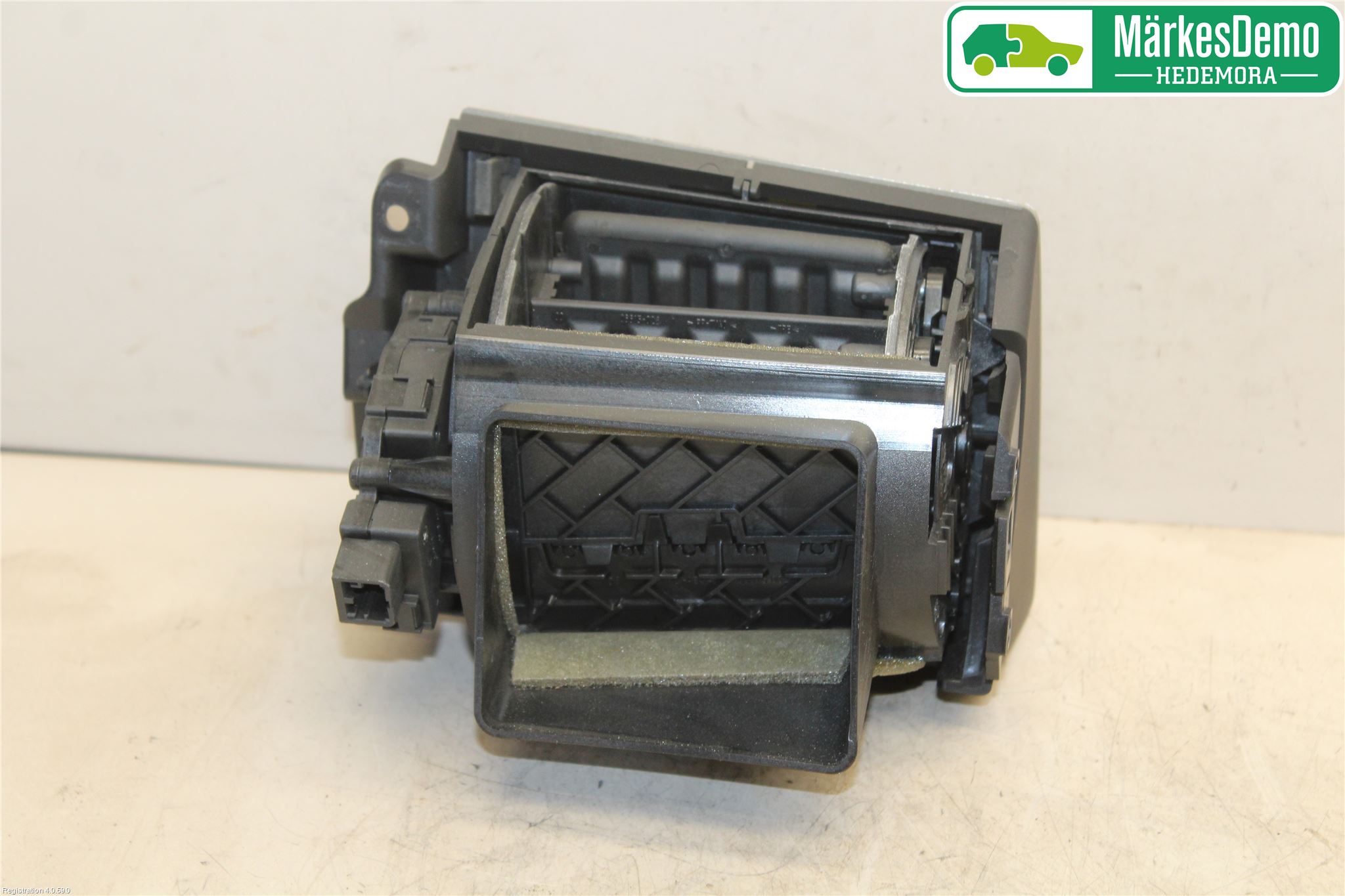 Jaguar XF 08-15 Defrosterkanal-Munstycke