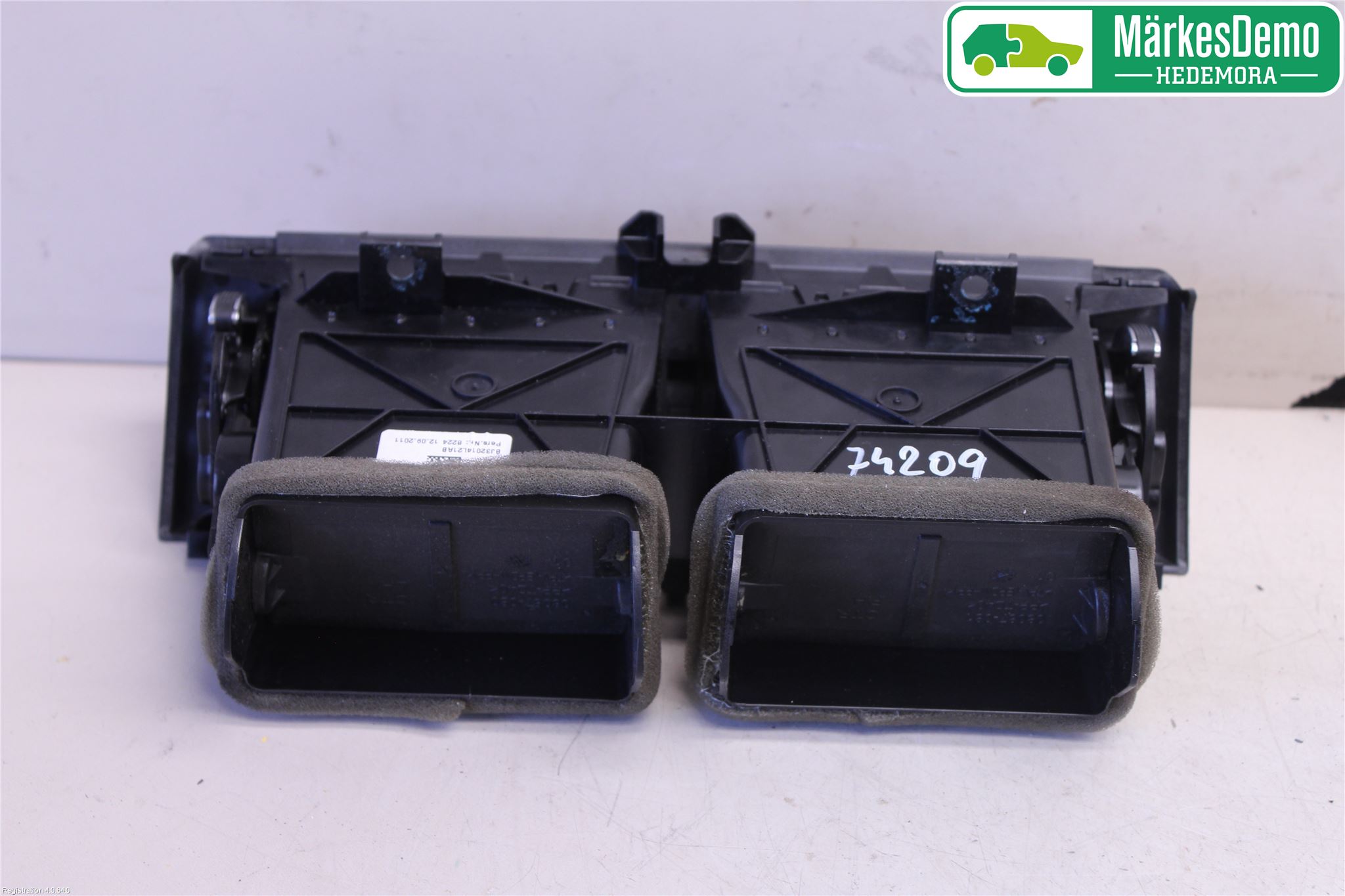 Landrover LAND ROVER RANGE ROVER EVOQUE (L538) 11-18 Defrosterkanal-Munstycke