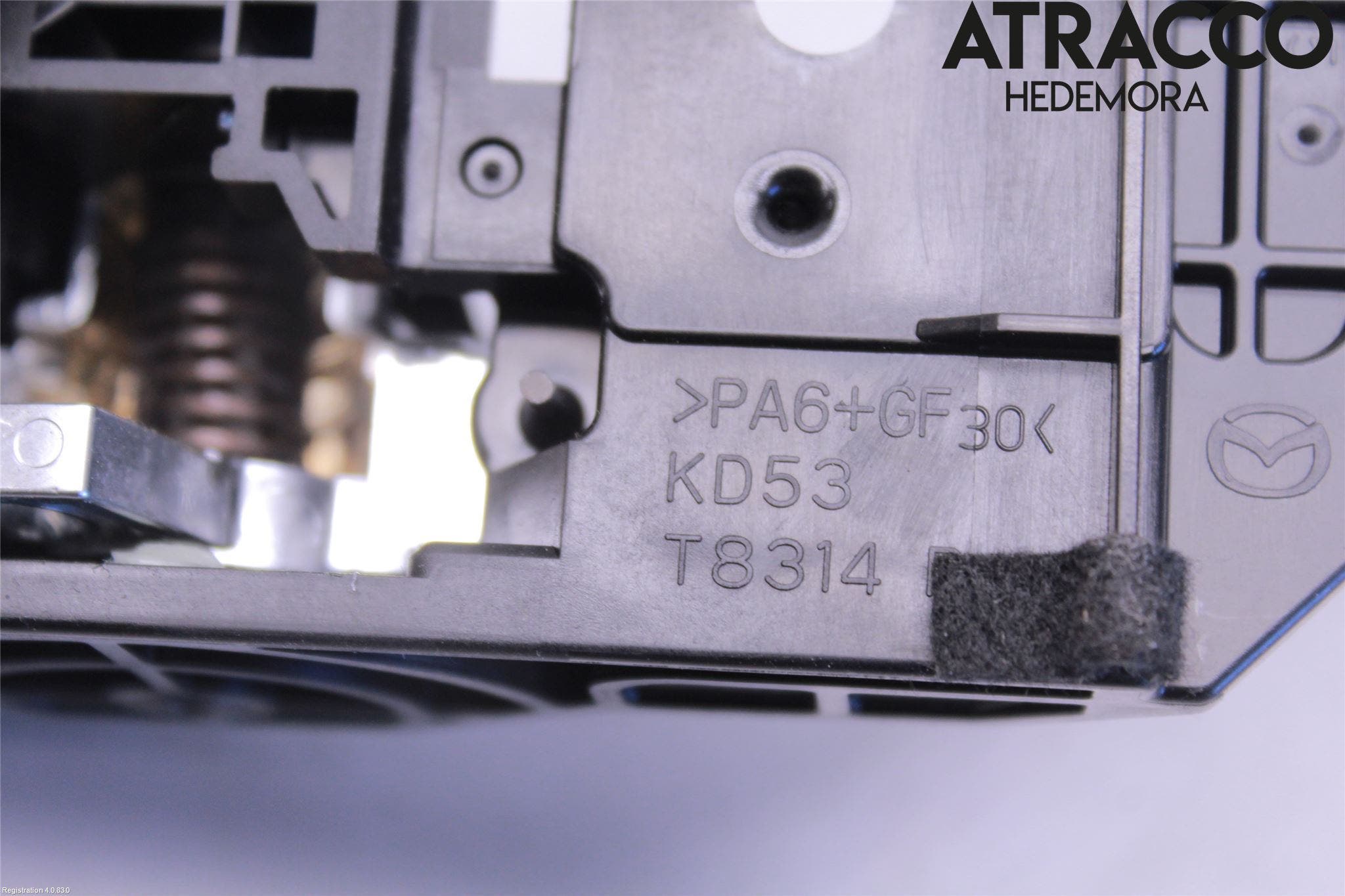 Mazda 3 III 14-19 Dörrhandtag Inre Hö