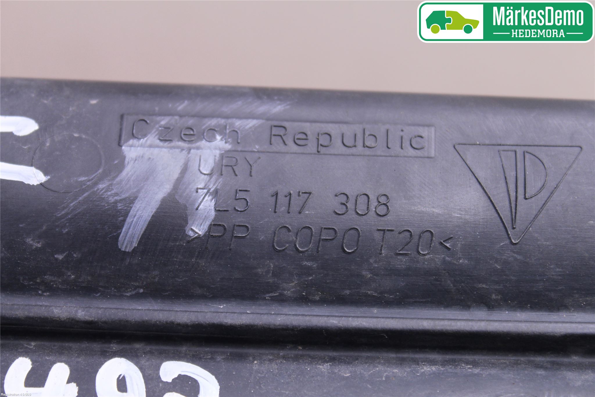 Porsche CAYENNE 03- Dimljussarg Fram