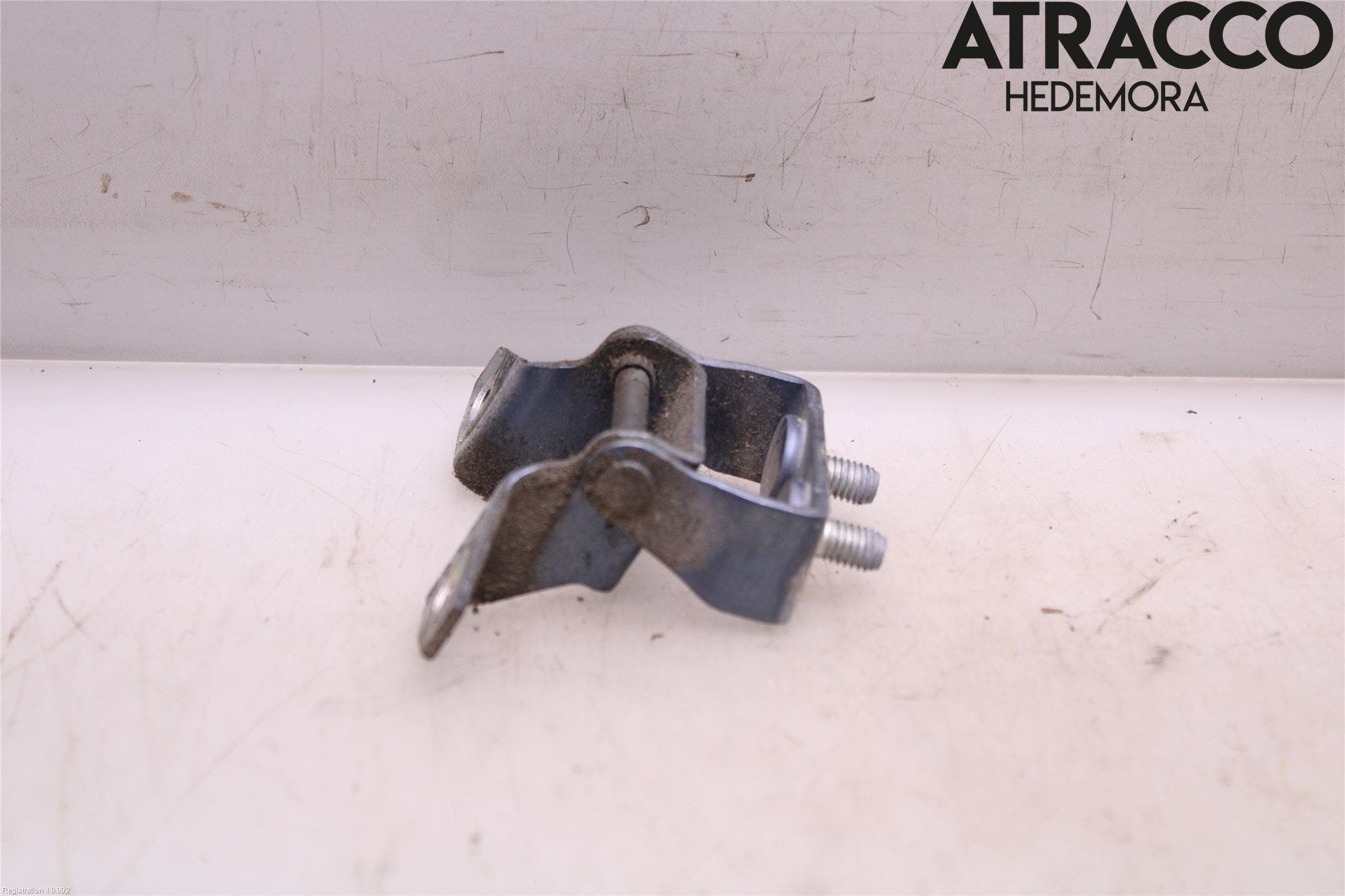 Mazda CX-5 12-17 Bakluckegångjärn Hö