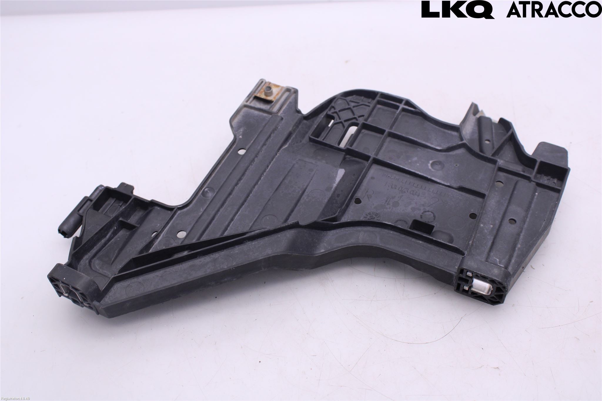 Audi A4/S4 08-11 Strålkast Fästsarg