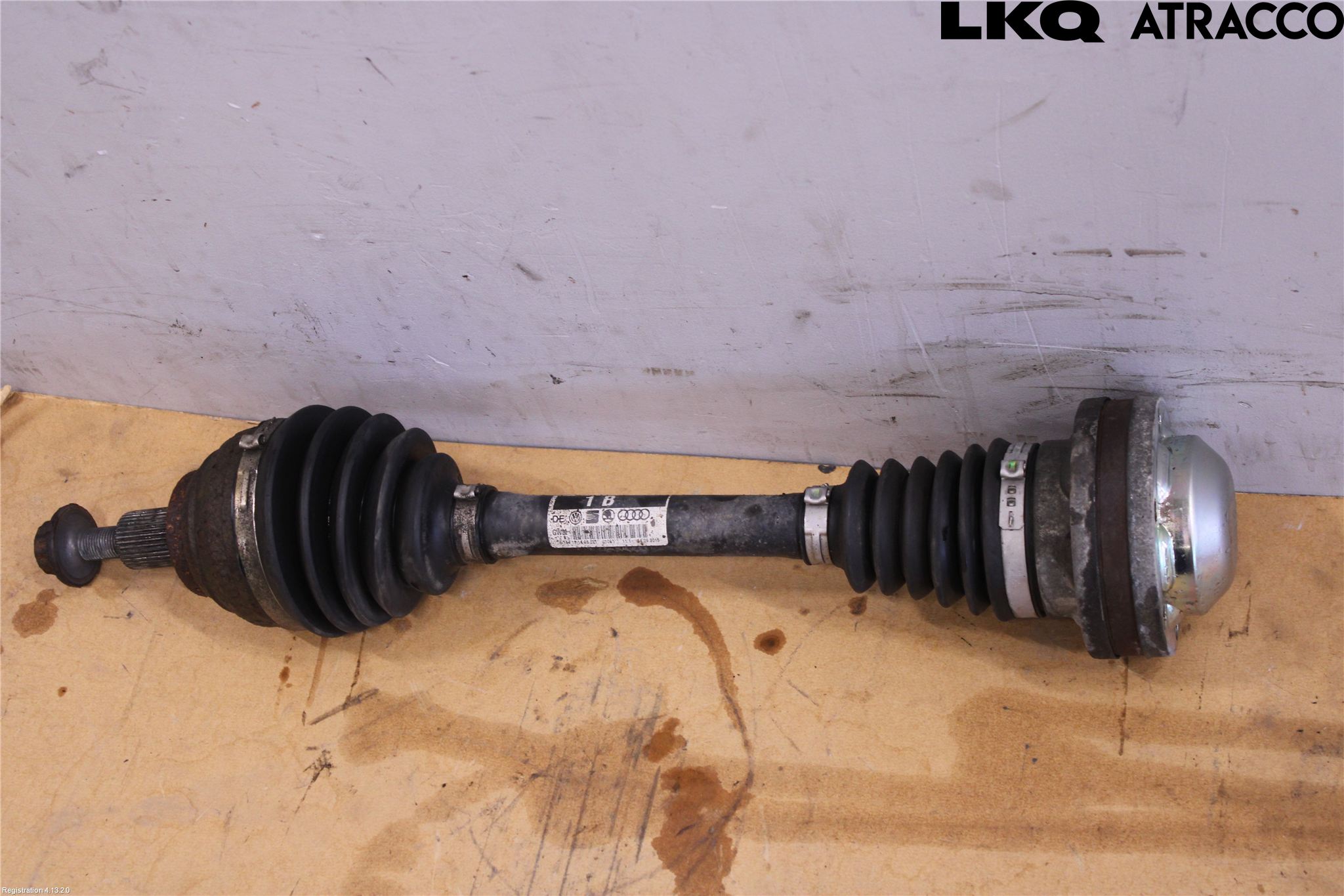 Volkswagen VW CADDY 16-20 Drivaxel Fram Vänster