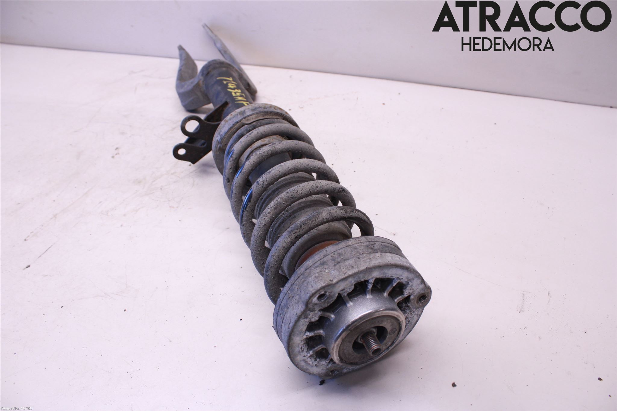 BMW 5 F10/F11/F18 09-17 Fjäderben Fram Höger