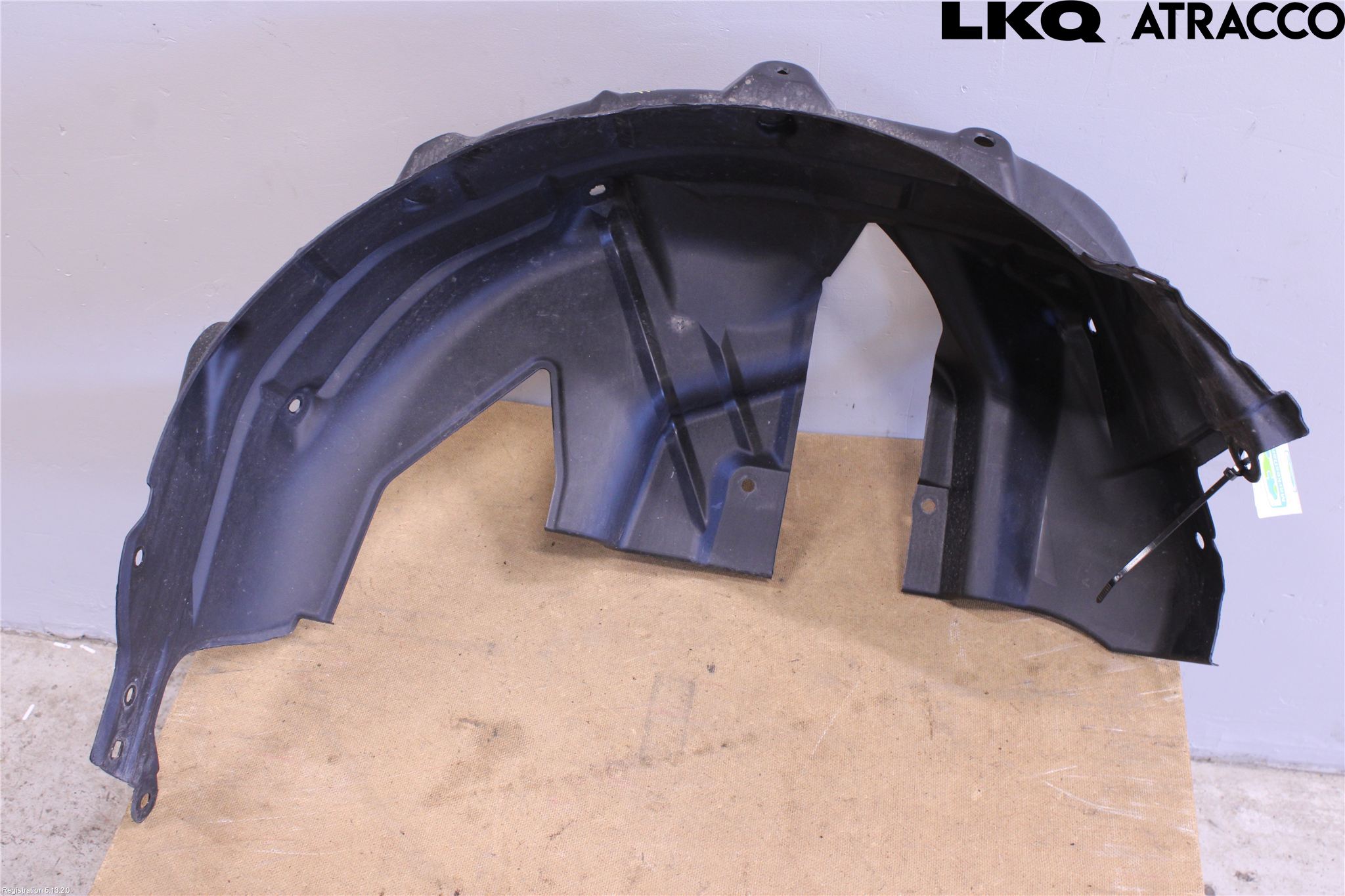 Toyota YARIS CROSS XP21 21- Skärm Inner