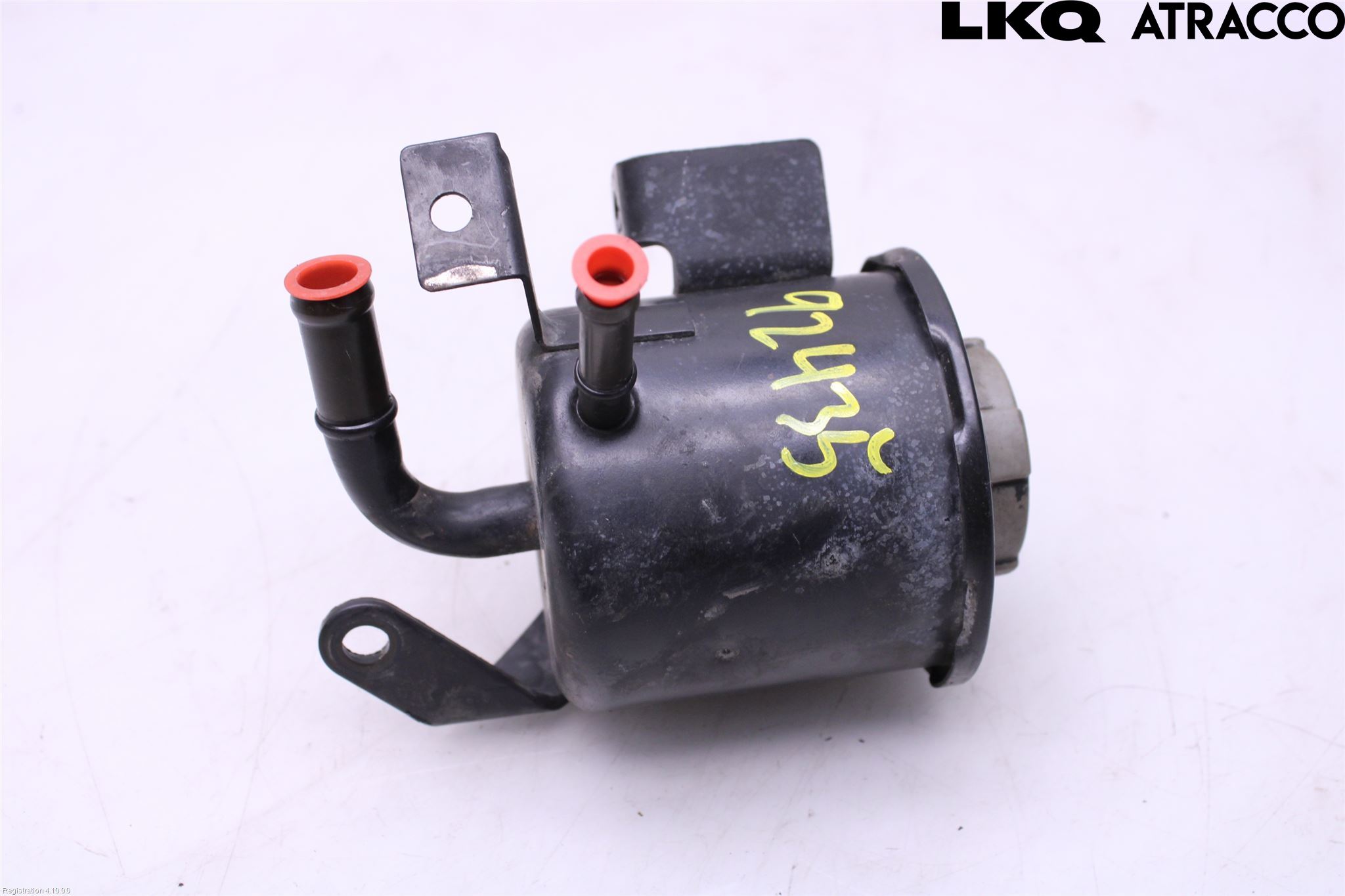 Nissan NAVARA 98-05 Oljefilterhållare