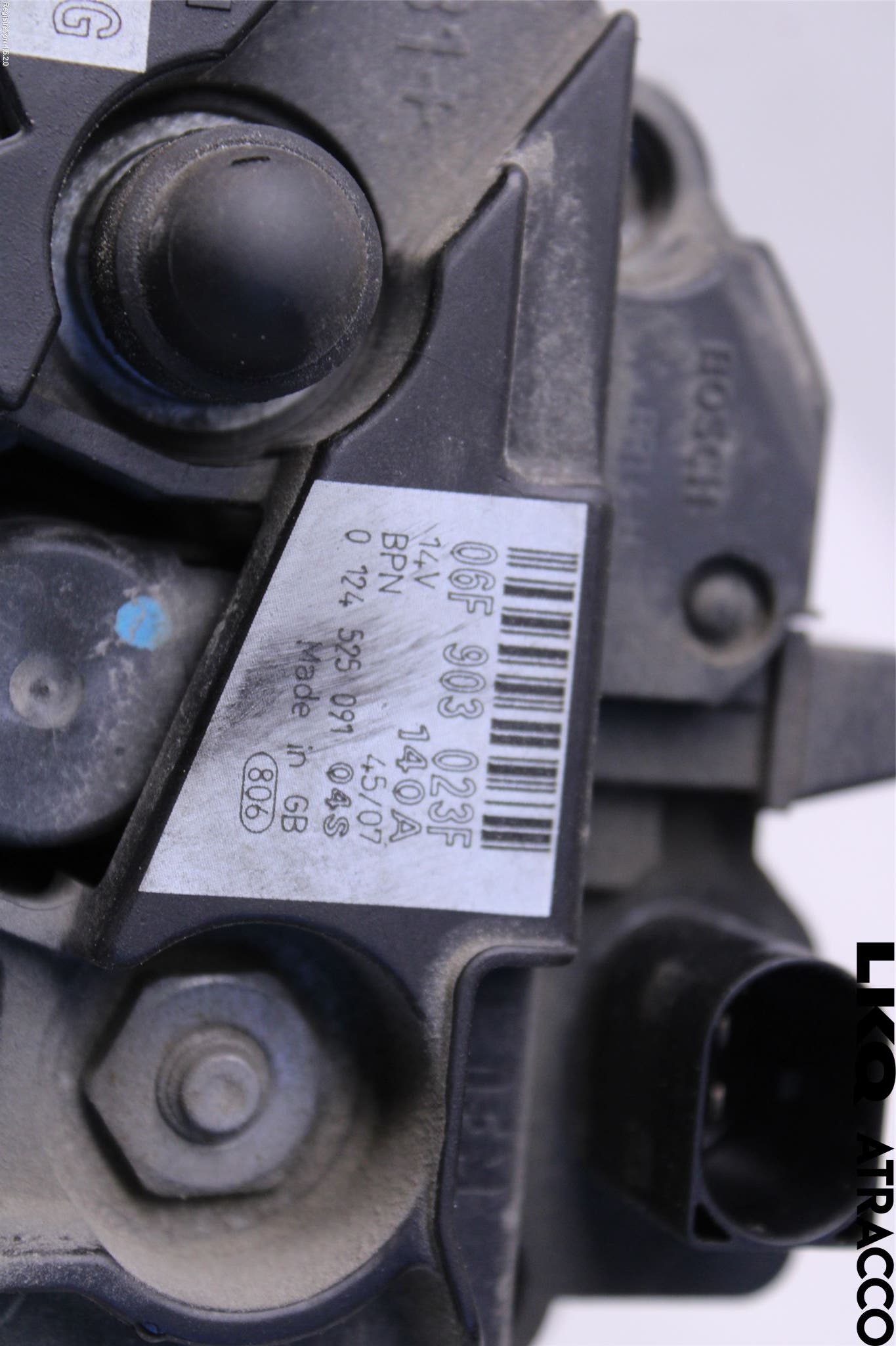 Volkswagen VW CADDY      04-10 Generator