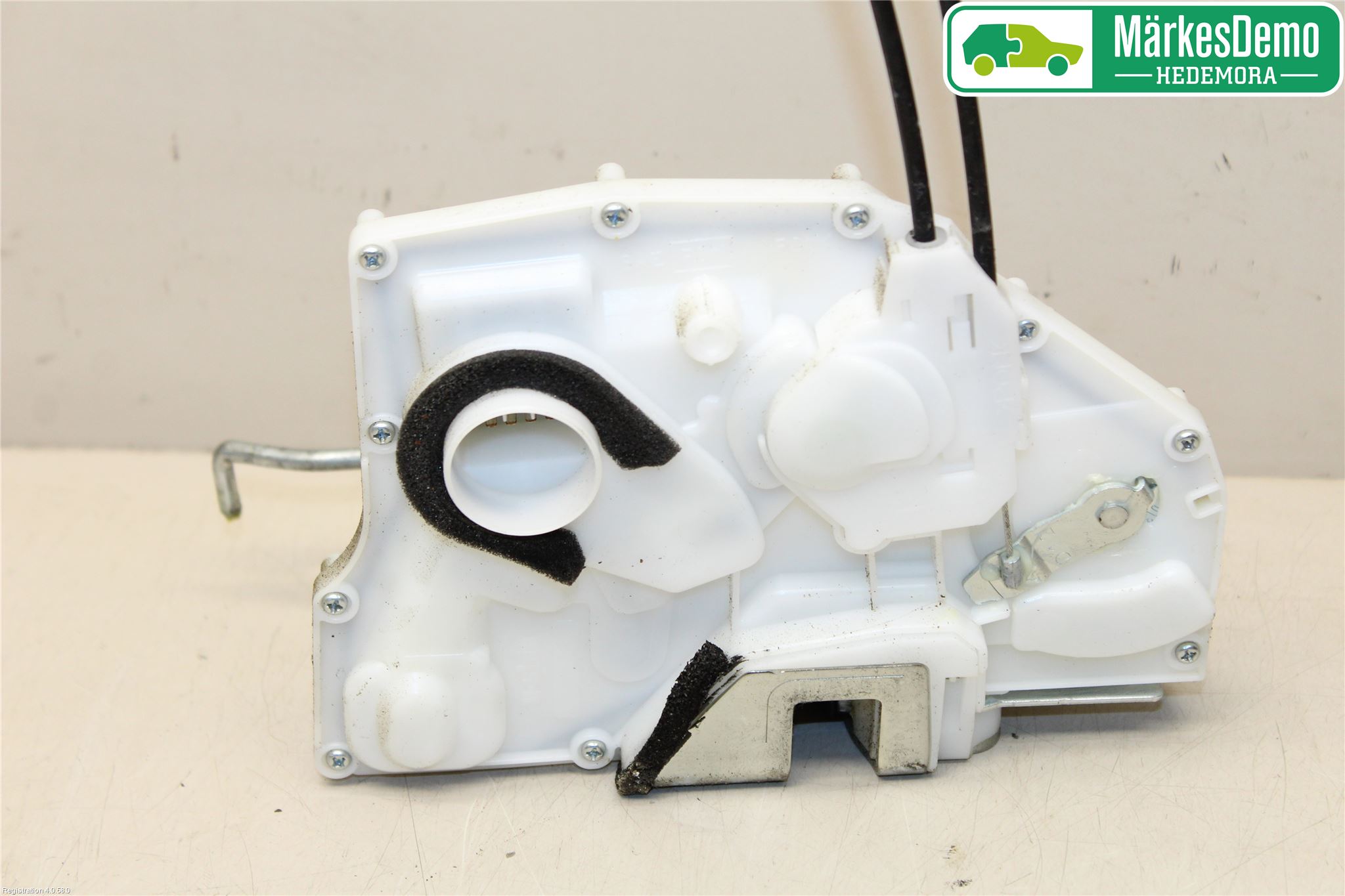 Suzuki SWIFT 11-16 Låskista-Dörrlås