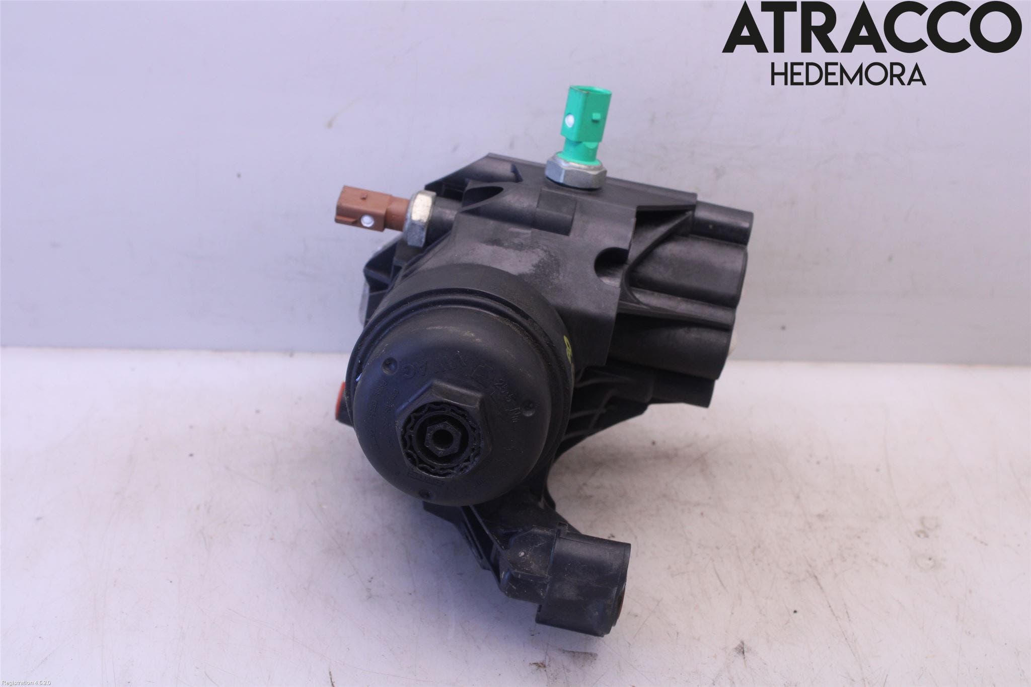 Volkswagen VW CADDY 16-20 Oljefilterhållare