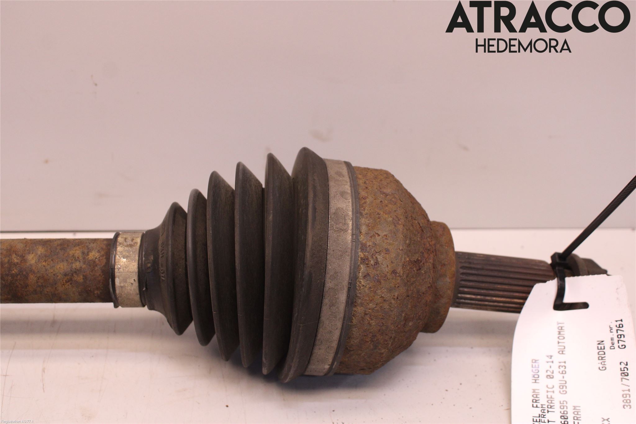 Renault TRAFIC   02-14 Drivaxel Fram Höger