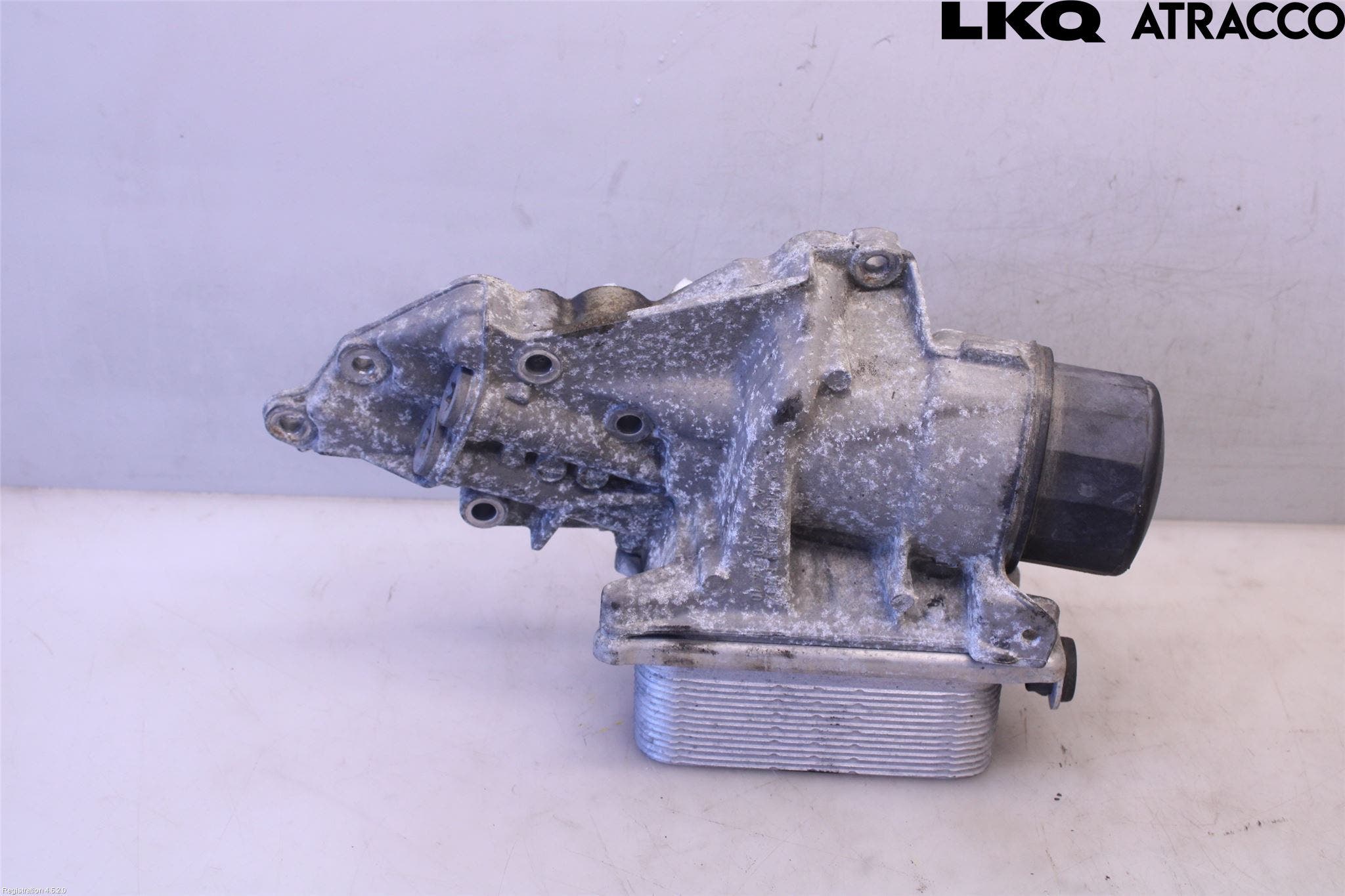 Mercedes-Benz MB E-KLASS (W212) 09-16 Oljefilterhållare