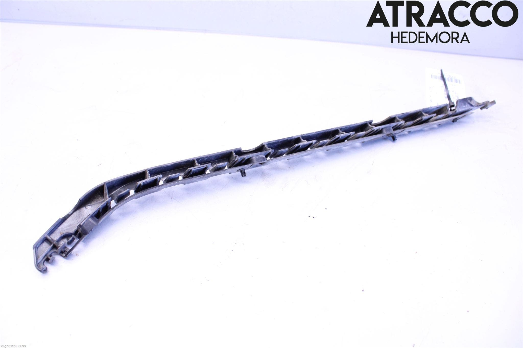 Mercedes-Benz MB E-KLASS (W212) 09-16 Stötfångarfäste Bak Vä