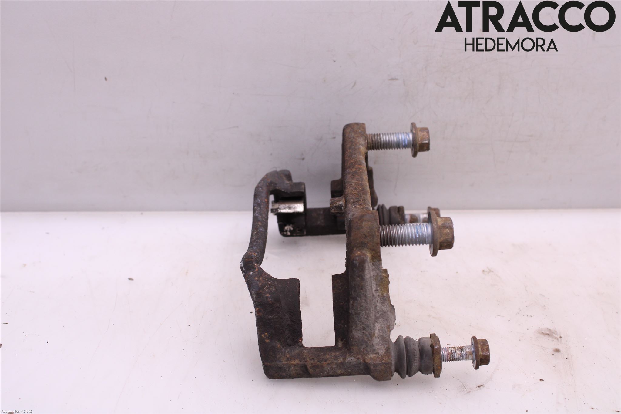 Ford TRANSIT SKÅP/BUSS 14-22 Bromsokshållare