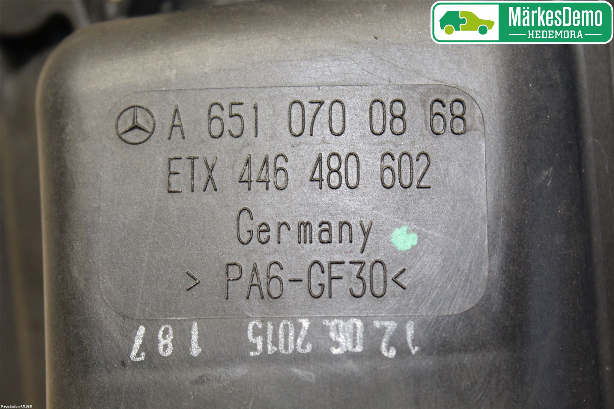Mercedes-Benz MB E-KLASS (W212) 09-16 Fördelare-Vakuumregulator