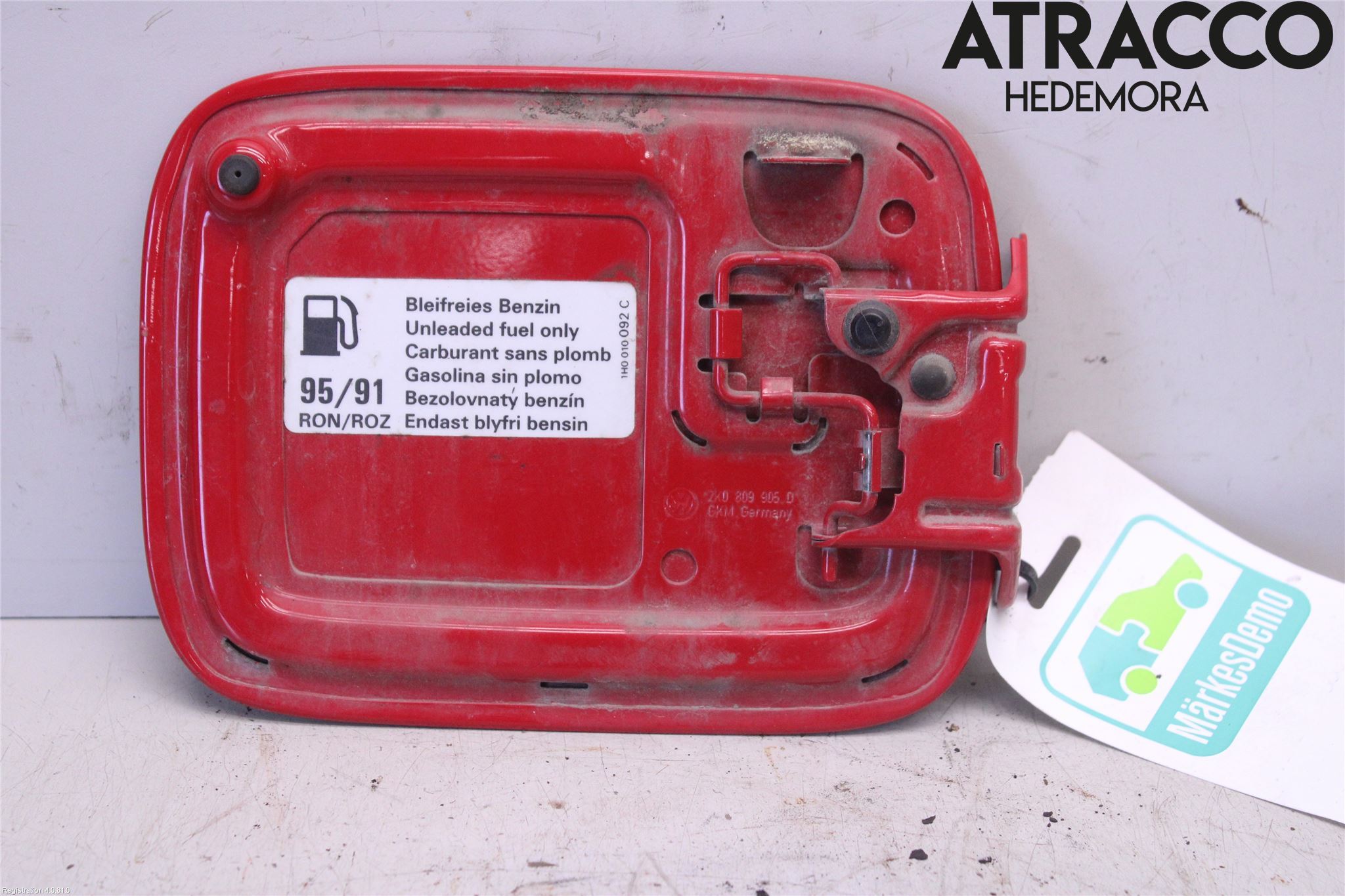 Volkswagen VW CADDY      04-10 Tanklucka