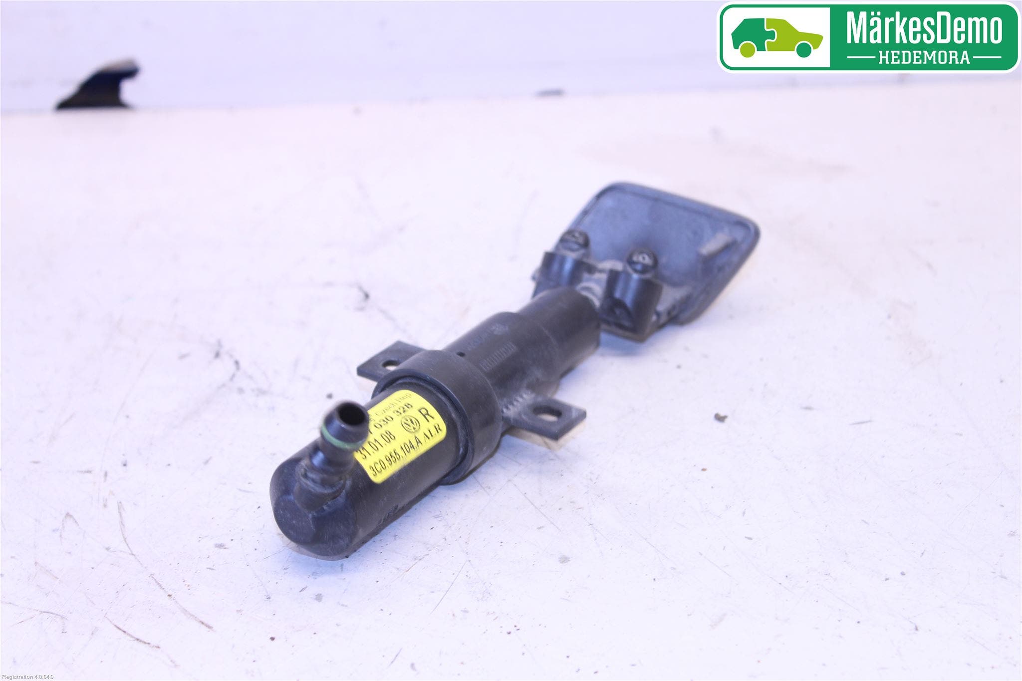 Volkswagen VW PASSAT 05-11 Spolarmunstycke Strålkastare