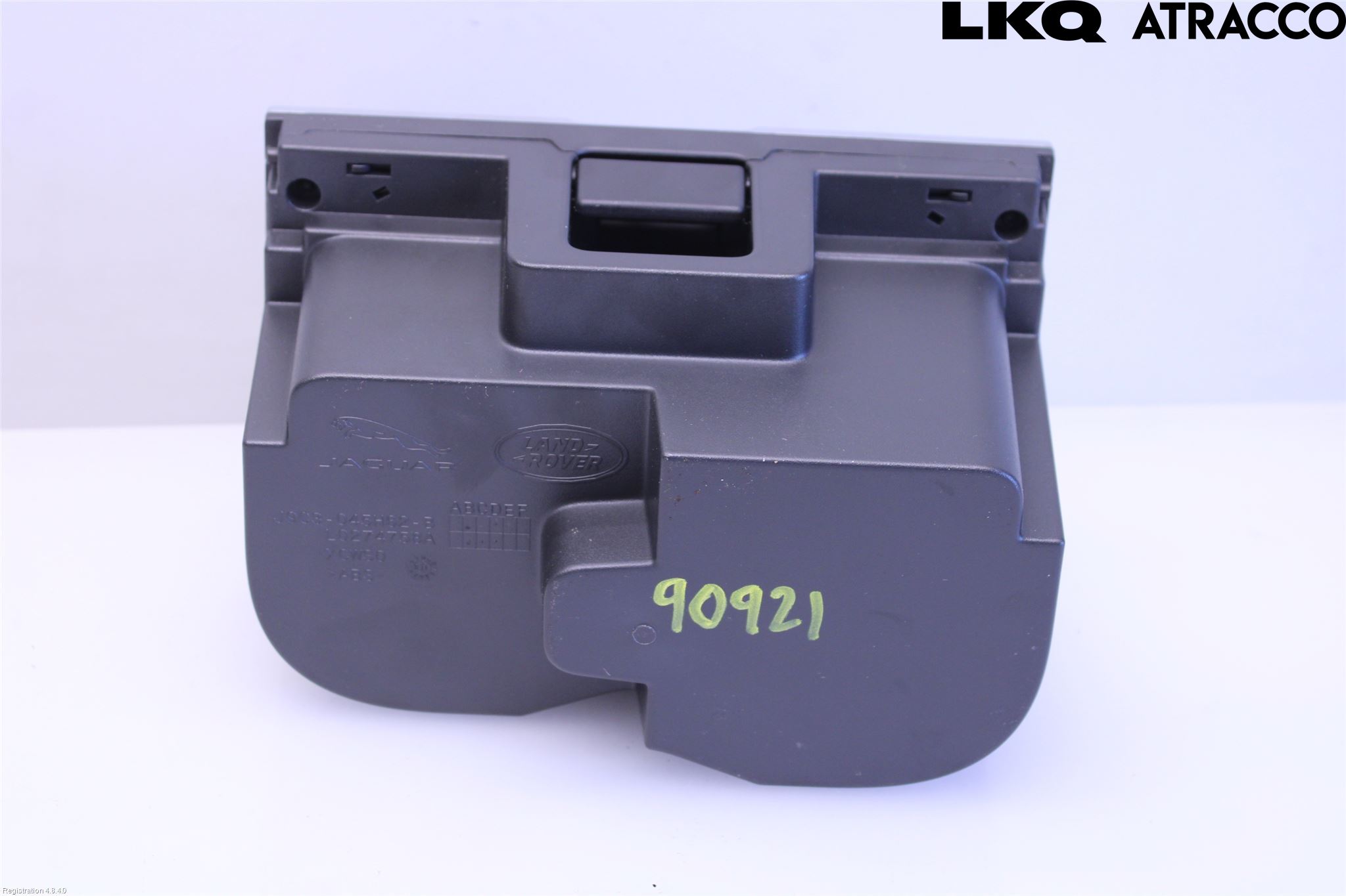 Jaguar E-PACE 17- Mugghållare