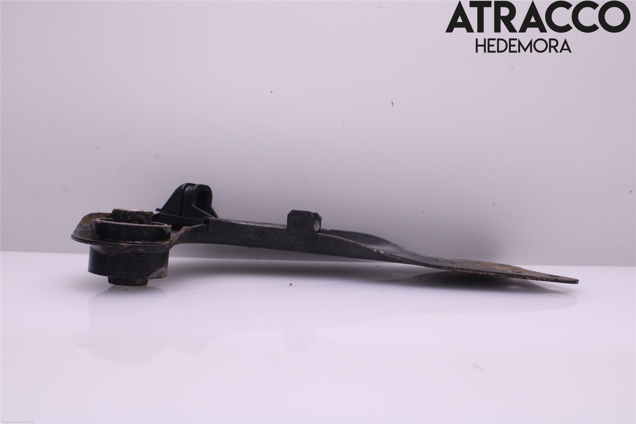 Volkswagen VW TOURAN 10-15 Bärarm Bak Vänster