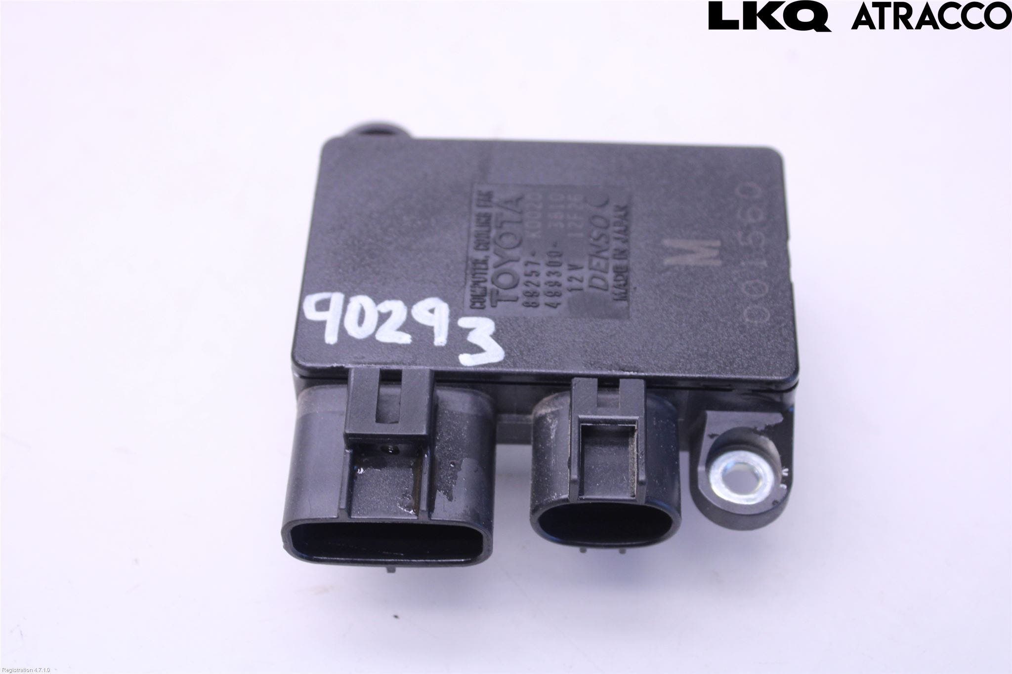 Toyota YARIS XP21 20- Kylfläktsmotstånd