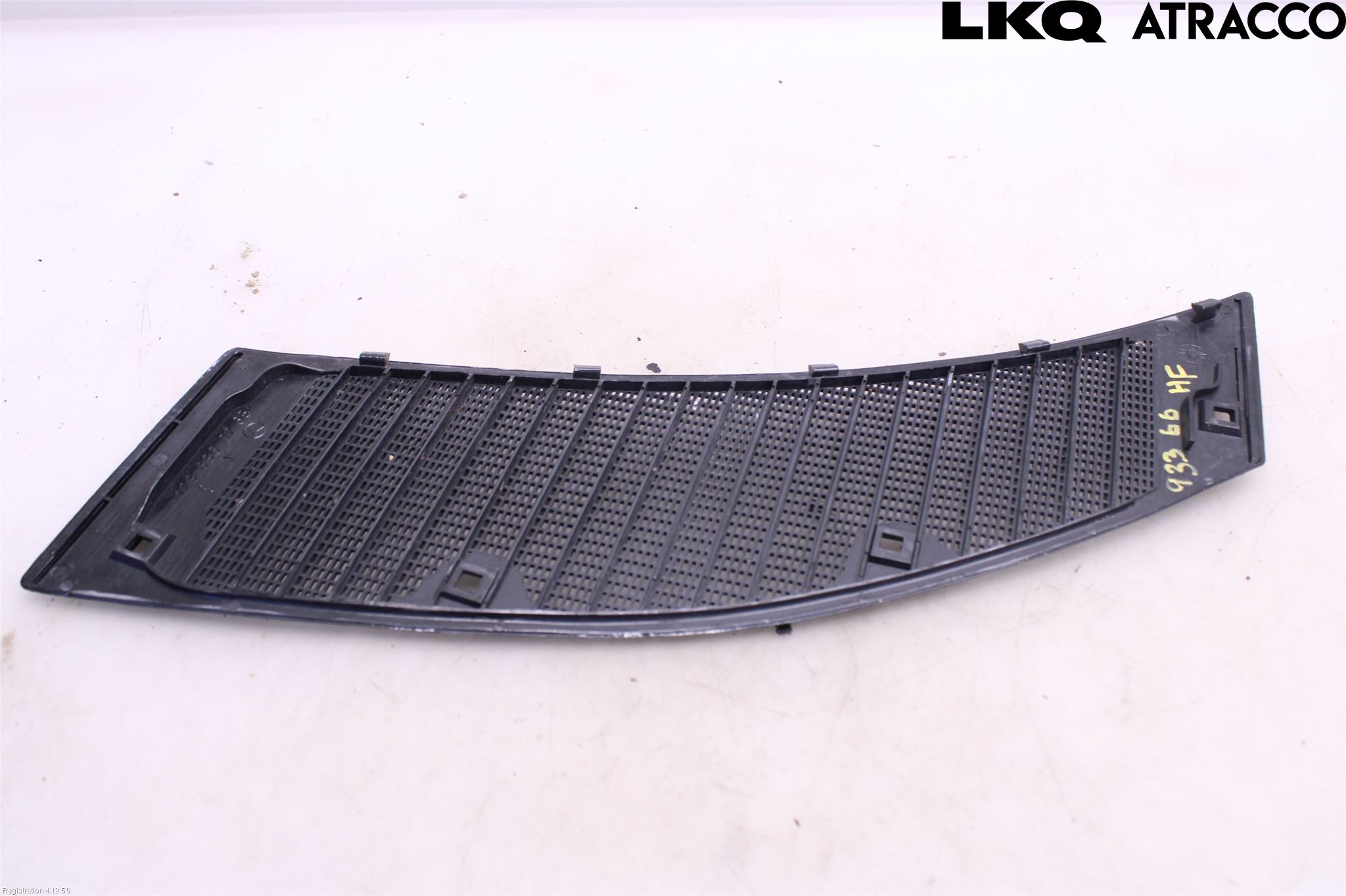 Mercedes-Benz MB 200-300  (W123) 76-86 Deflektor Plåt-Plast Kylning