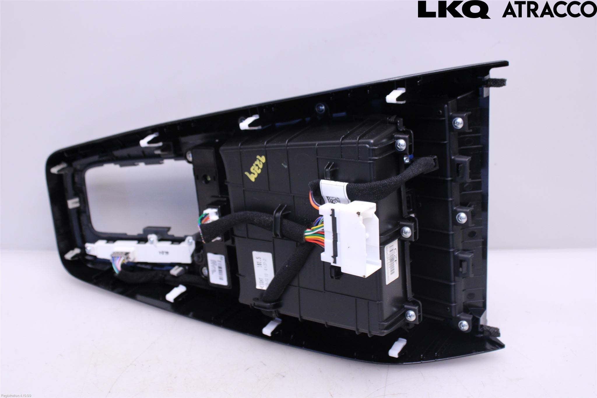 Kia STONIC 18->> Instrumentkonsoll Mitt