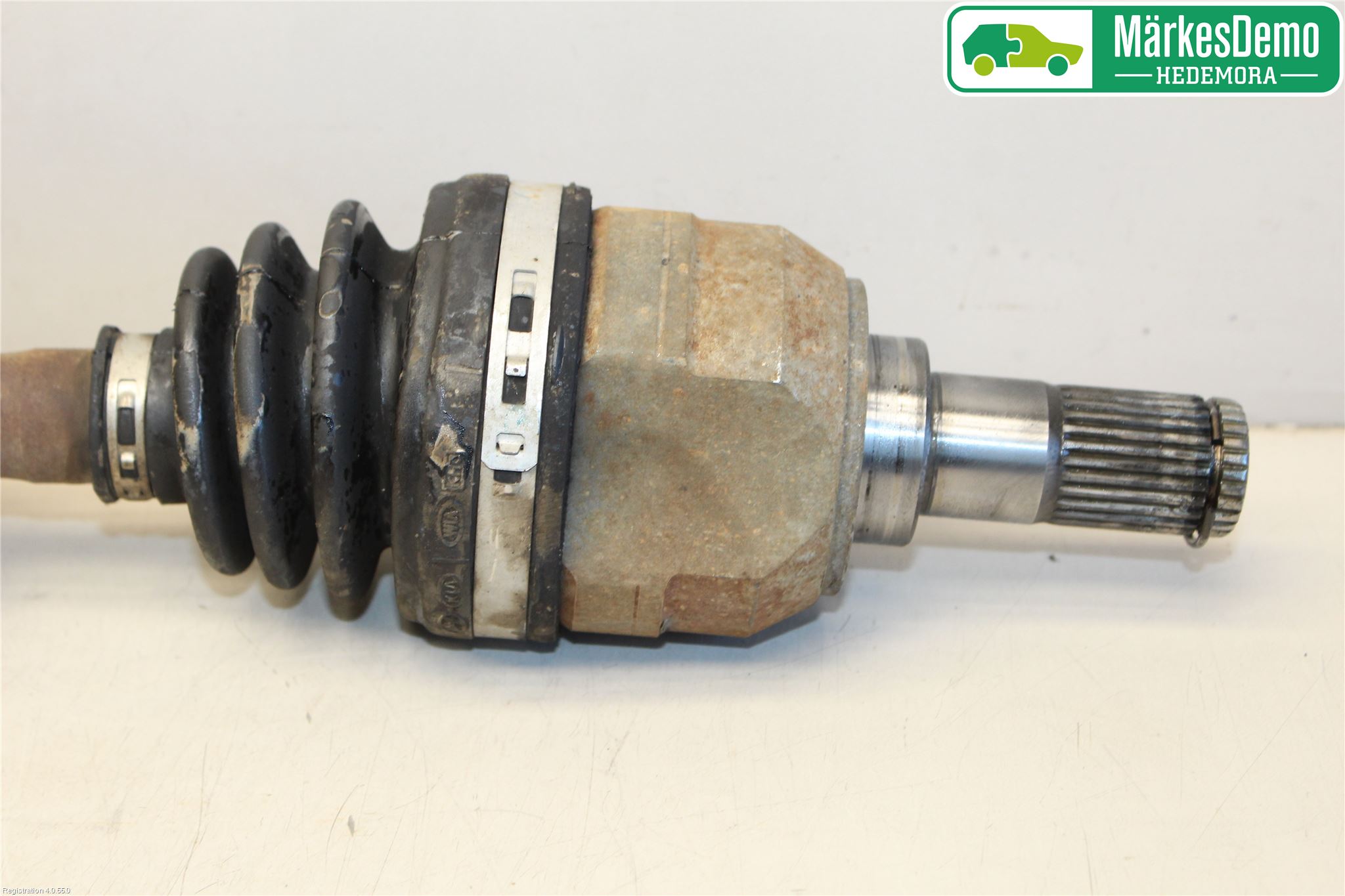 Kia CEED 12-18 Drivaxel Fram Vänster