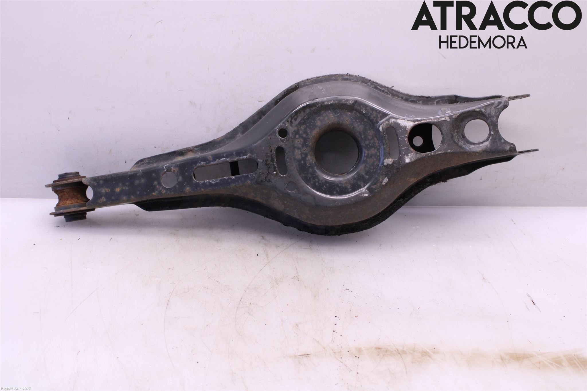 Toyota COROLLA 19- Bärarm Bak Höger