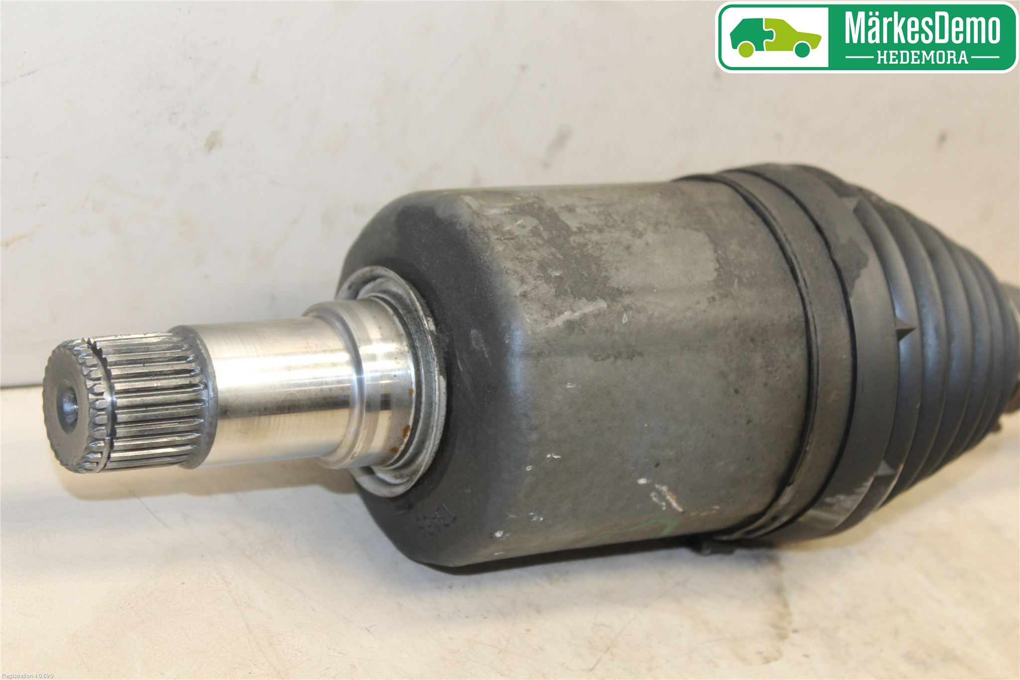 Mercedes-Benz MB GLK-KLASS (X204) 08-16 Drivaxel Fram Höger