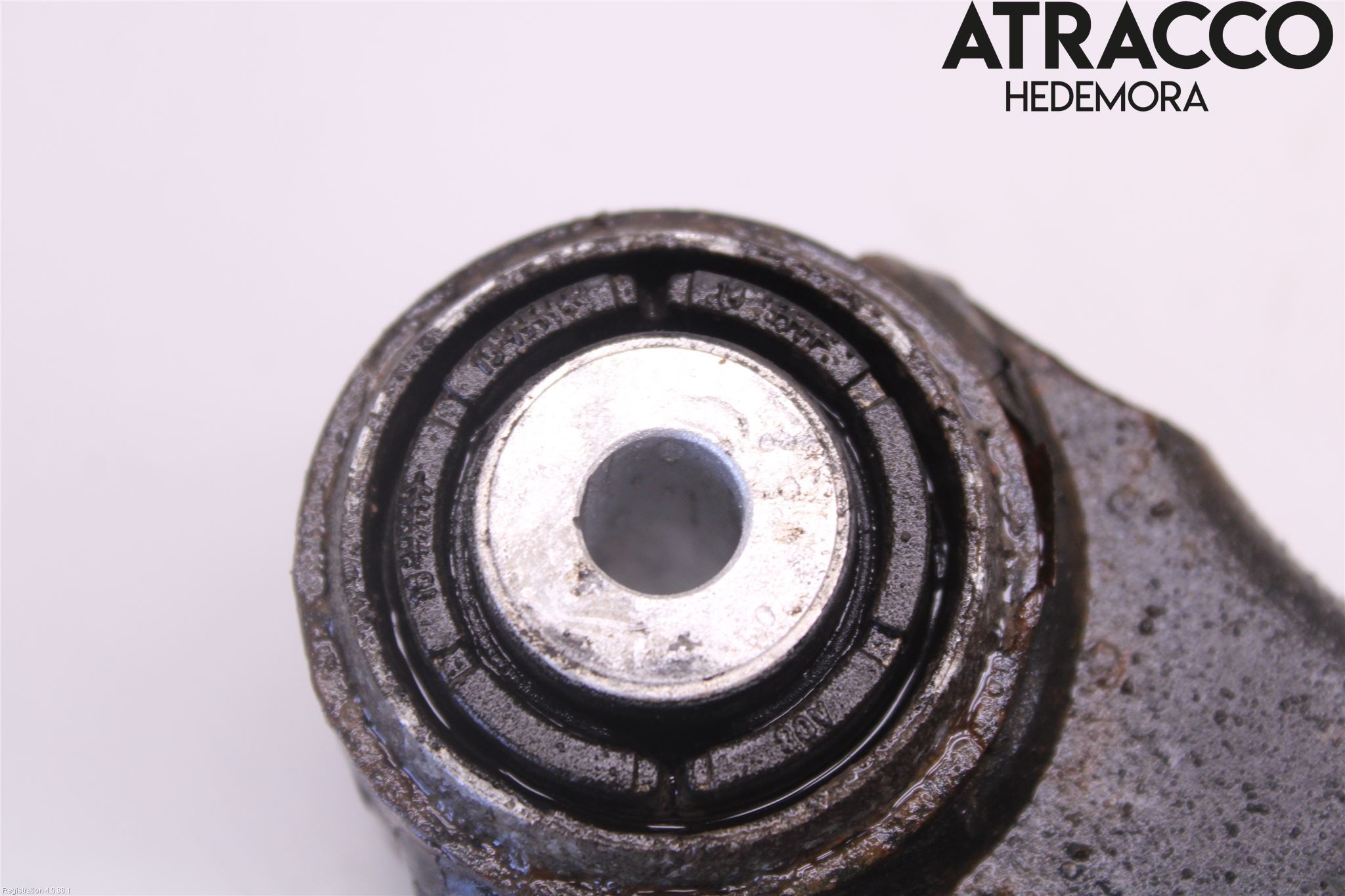 Volvo V90 17->> Bärarm Bak Övre Vänster