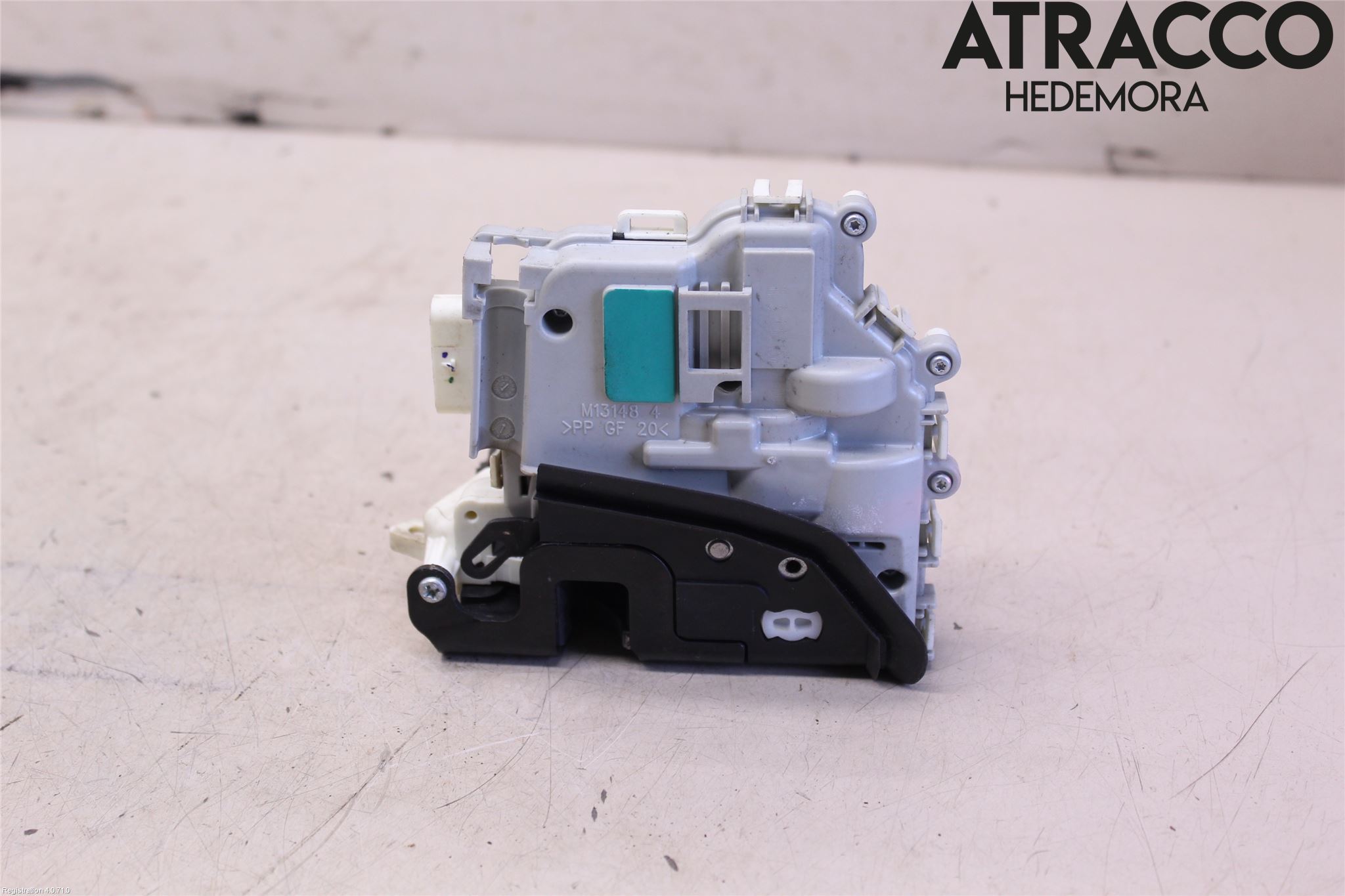 Audi A4/S4 B9 16-19 Låskista-Dörrlås