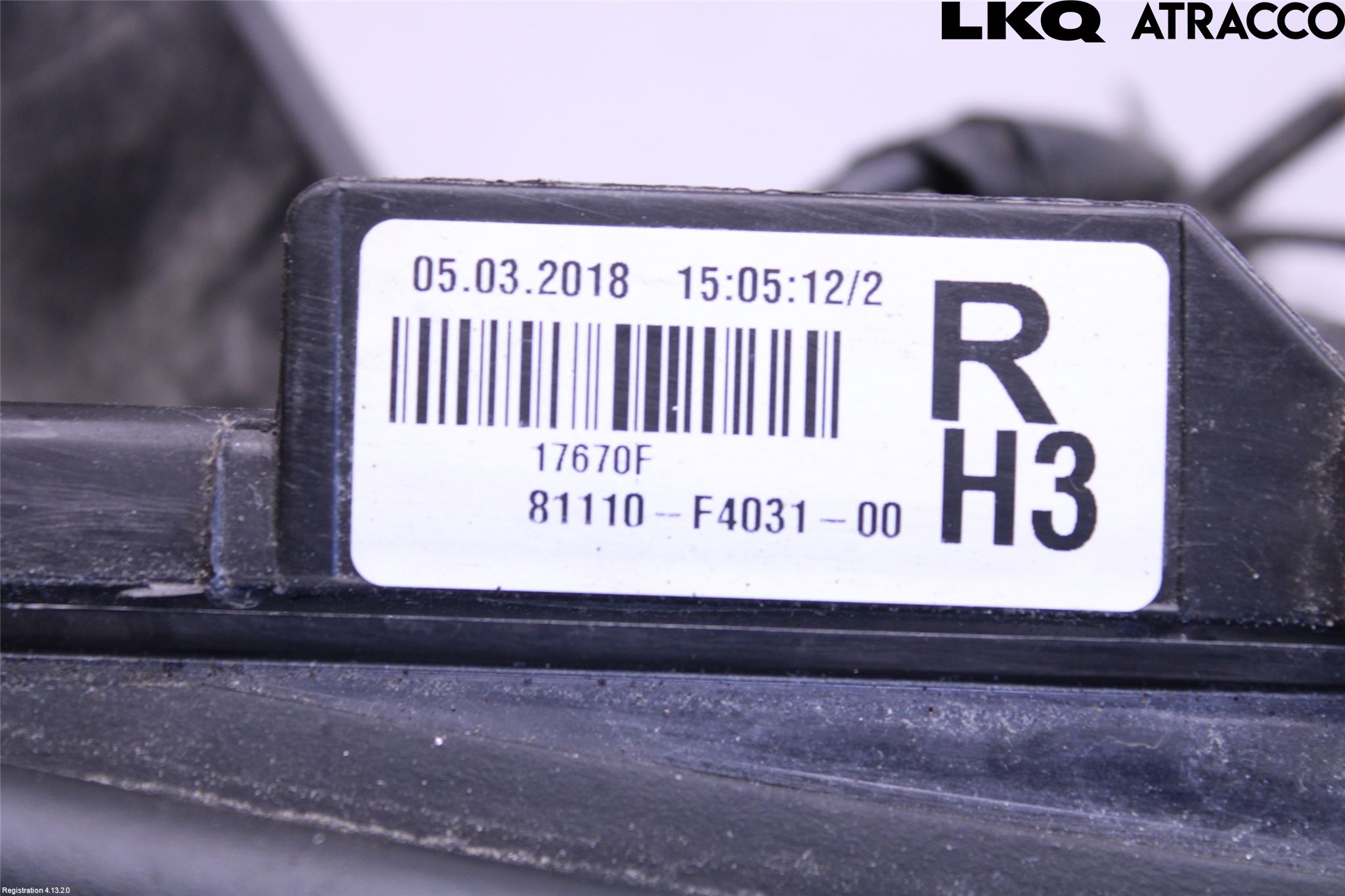 Toyota C-HR 16-23 Strålkastare Höger