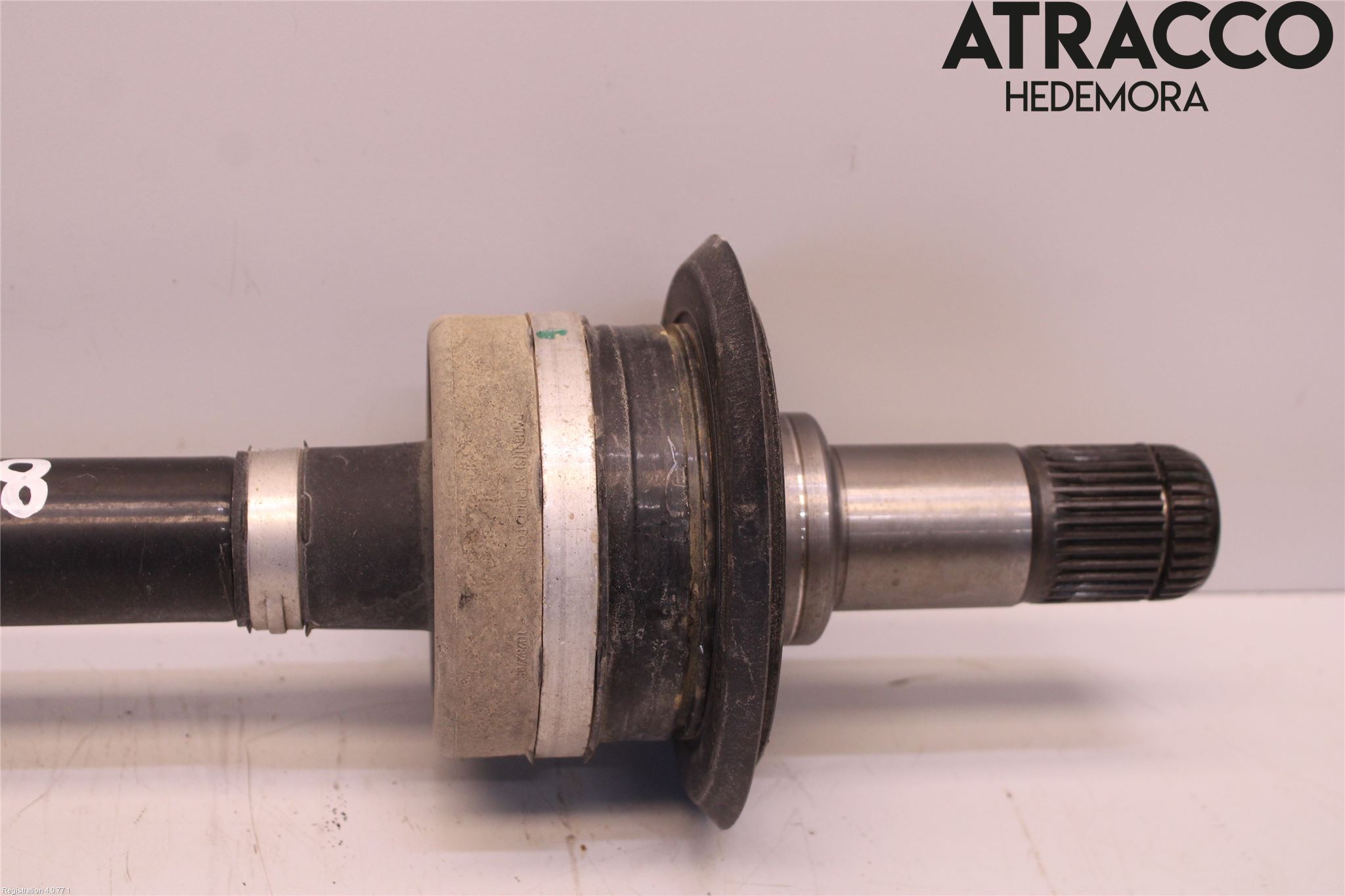 BMW 5 G30/G31/F90 17-23 Drivaxel Bak Höger