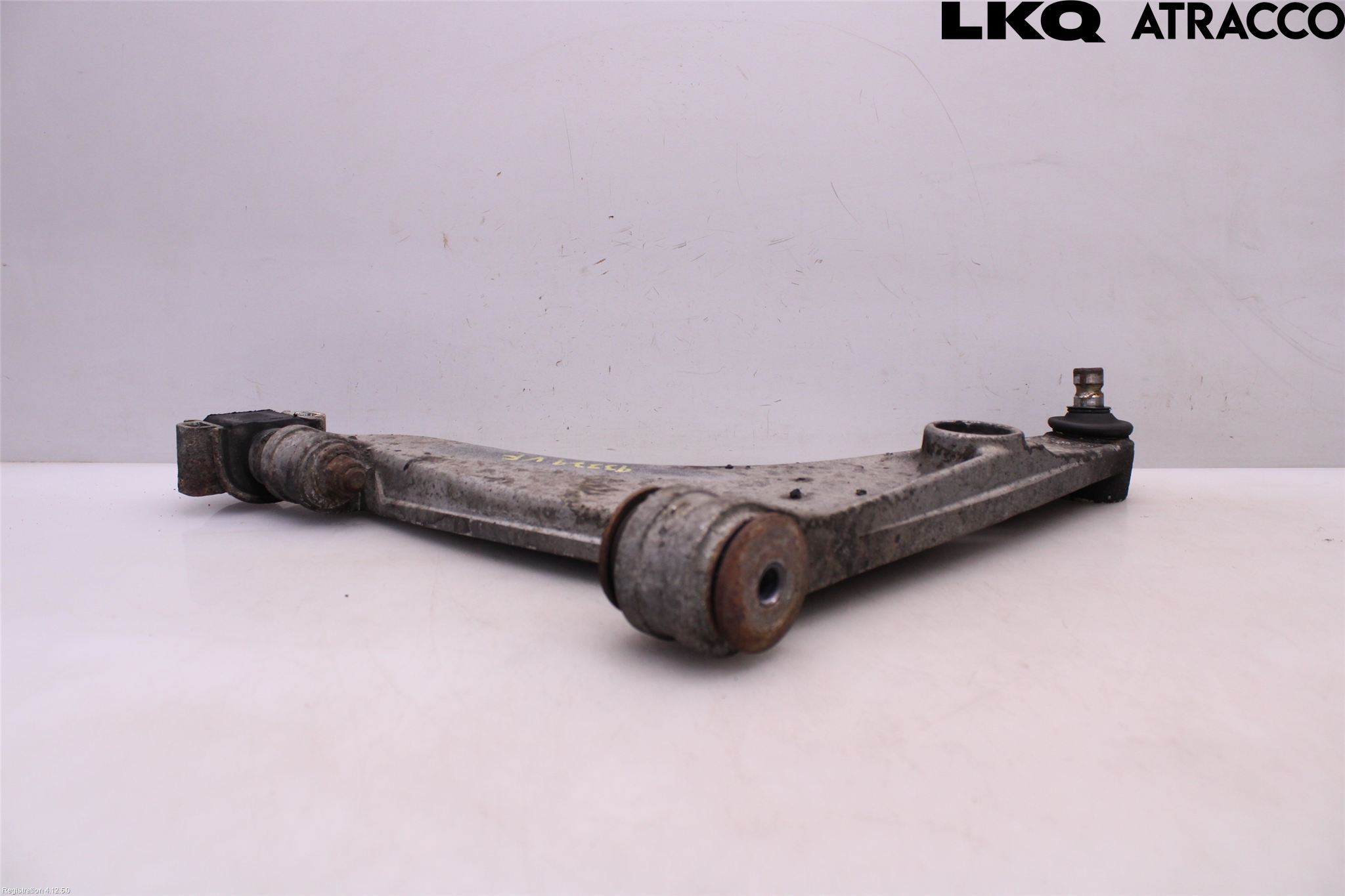 Porsche 944 81-91 Bärarm Fram Undre Hö