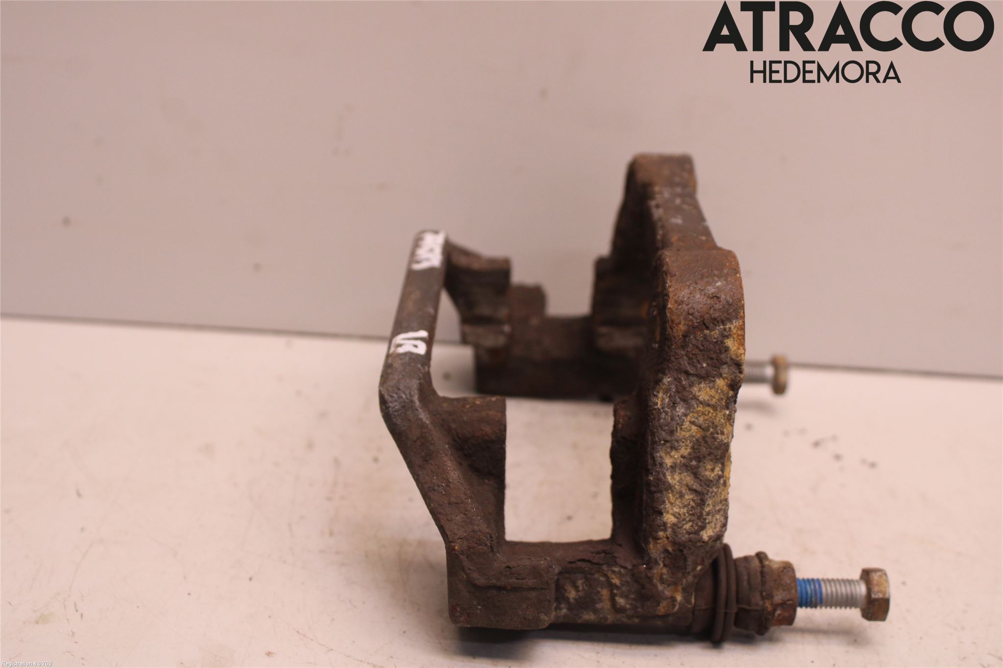 Volvo XC60 09-13 Bromsokshållare