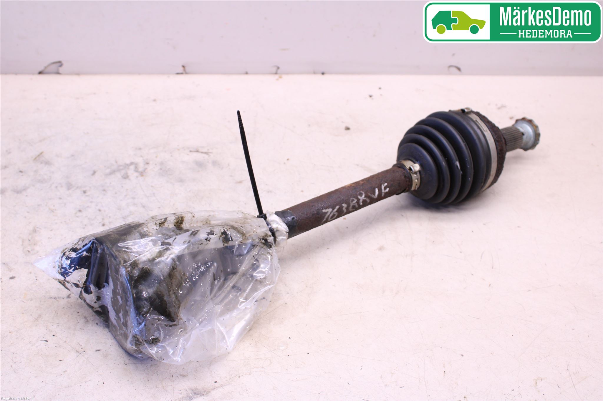 Skoda ROOMSTER Drivaxel Fram Vänster