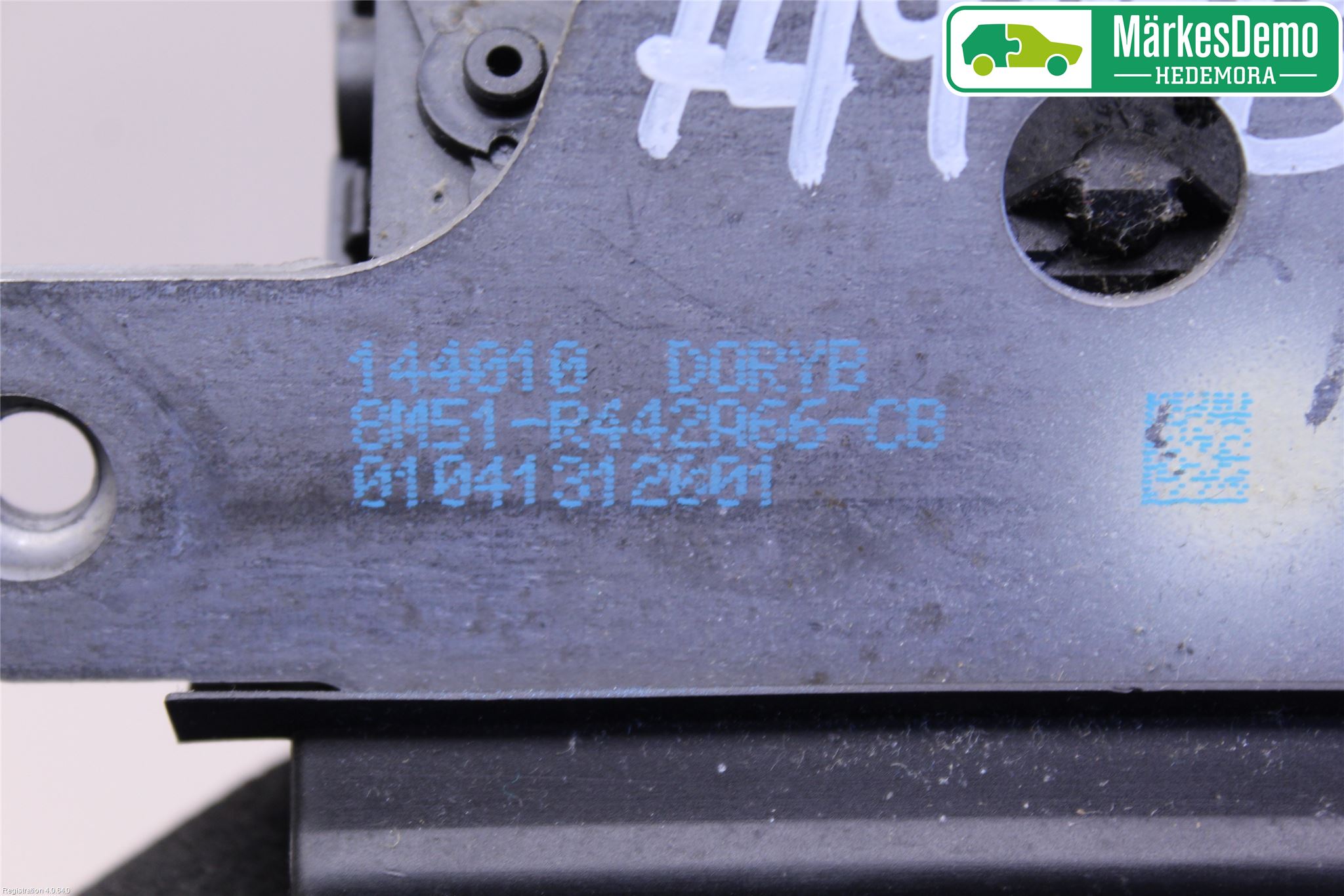 Ford FOCUS 08-11 Låskista Baklucka