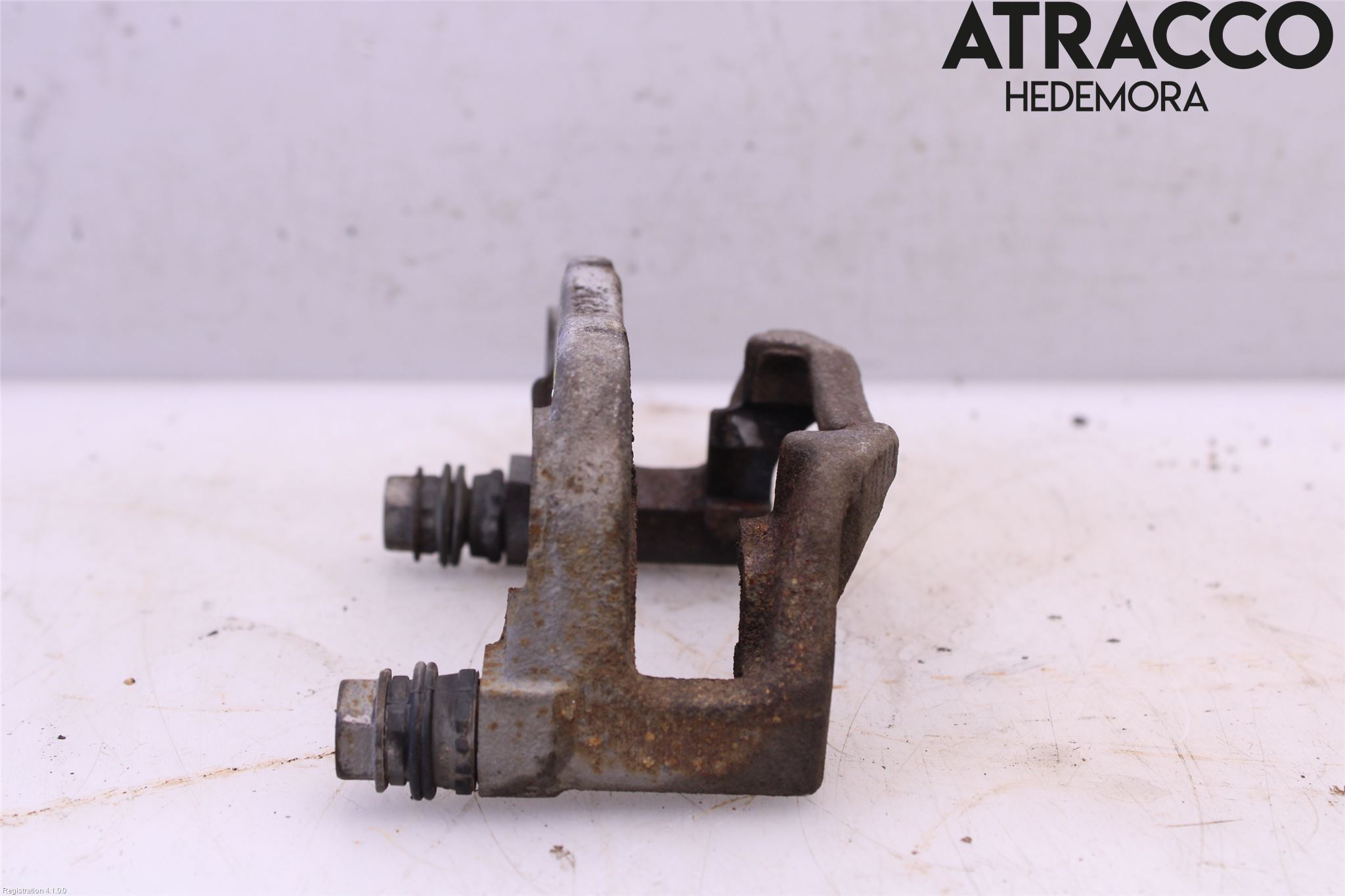 Nissan X-TRAIL 14-21 Bromsokshållare