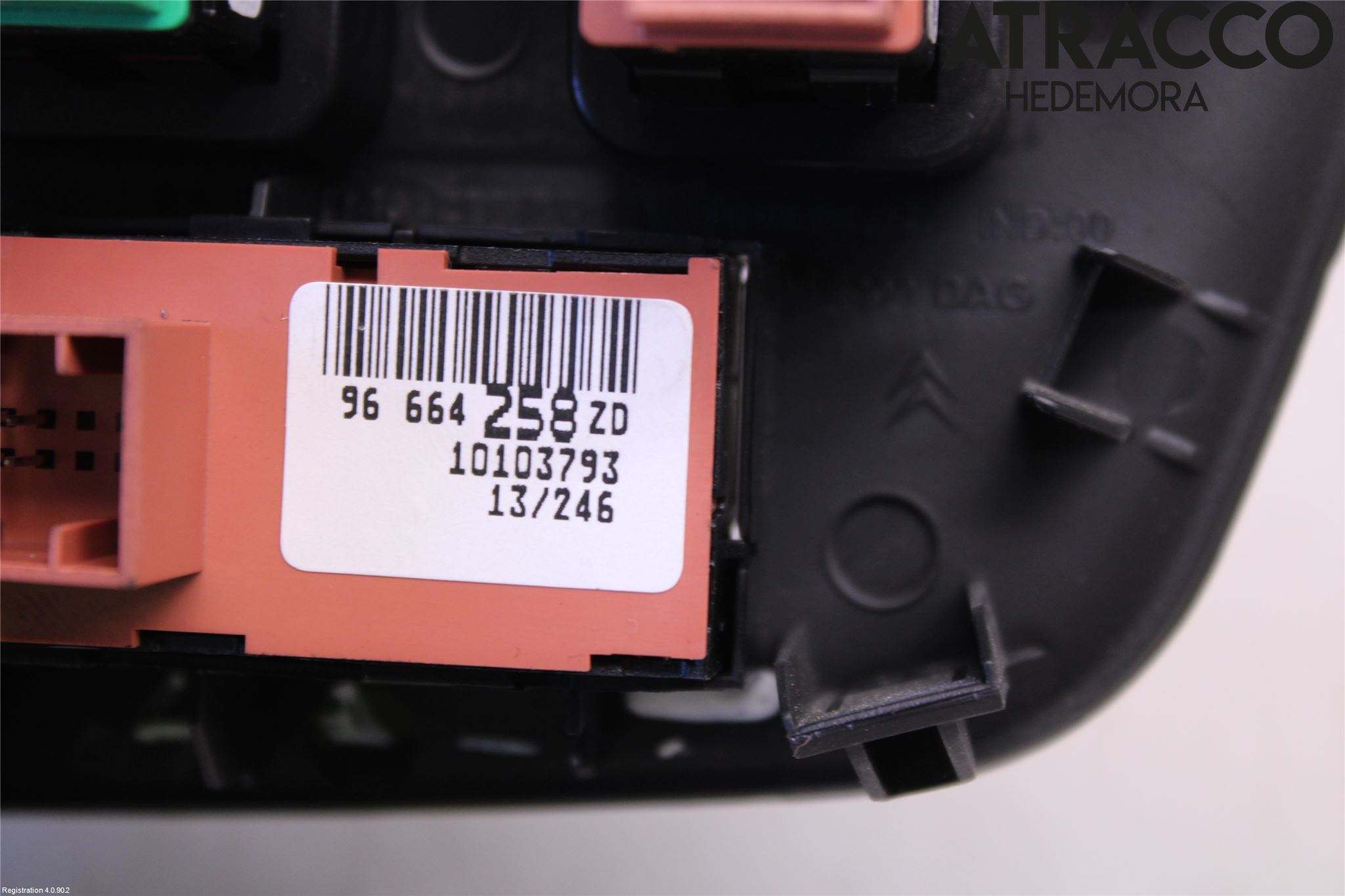 Citroen C4 II 11-18 Strömställare Tanklucka