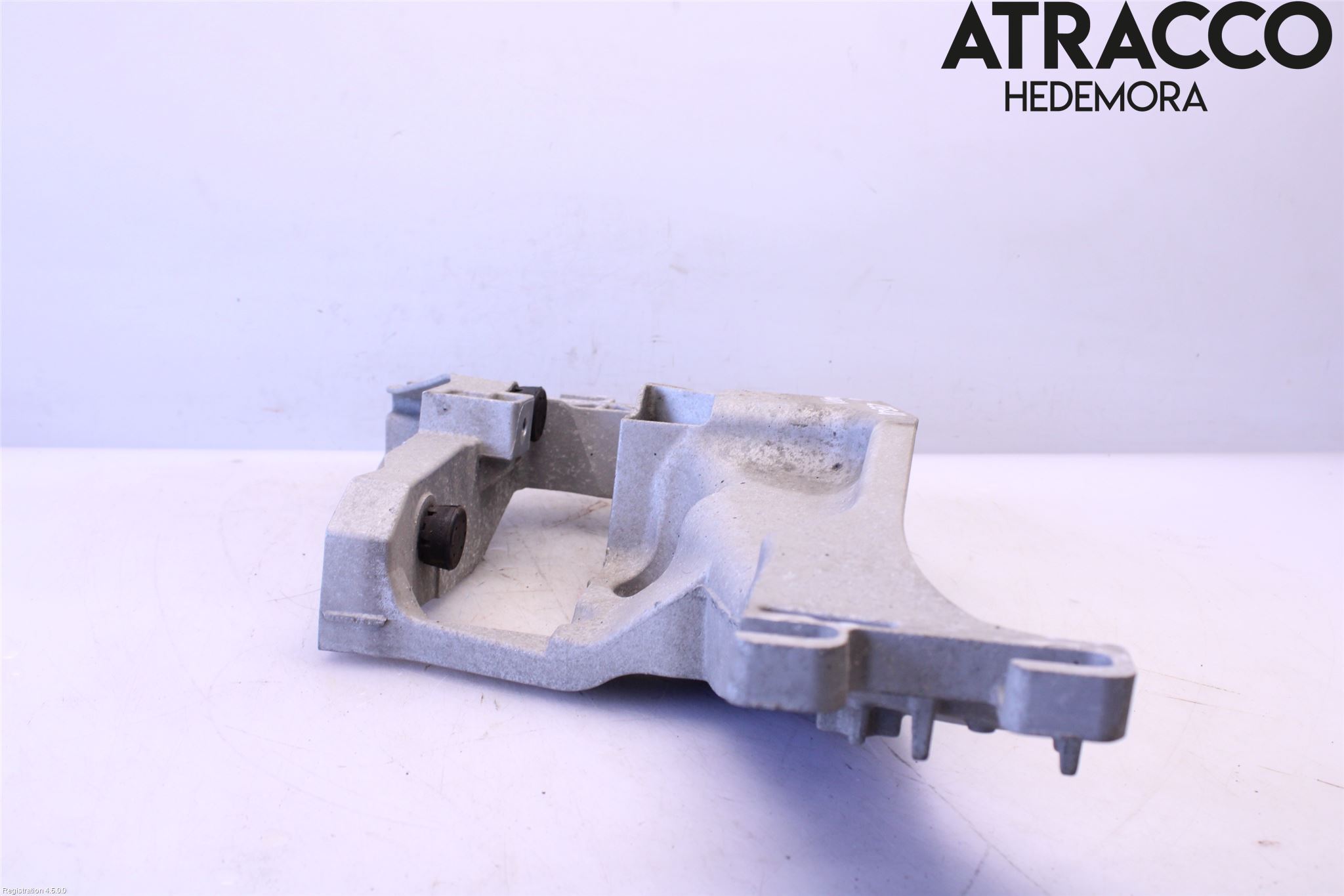 Jaguar F-PACE Växellådsbalk